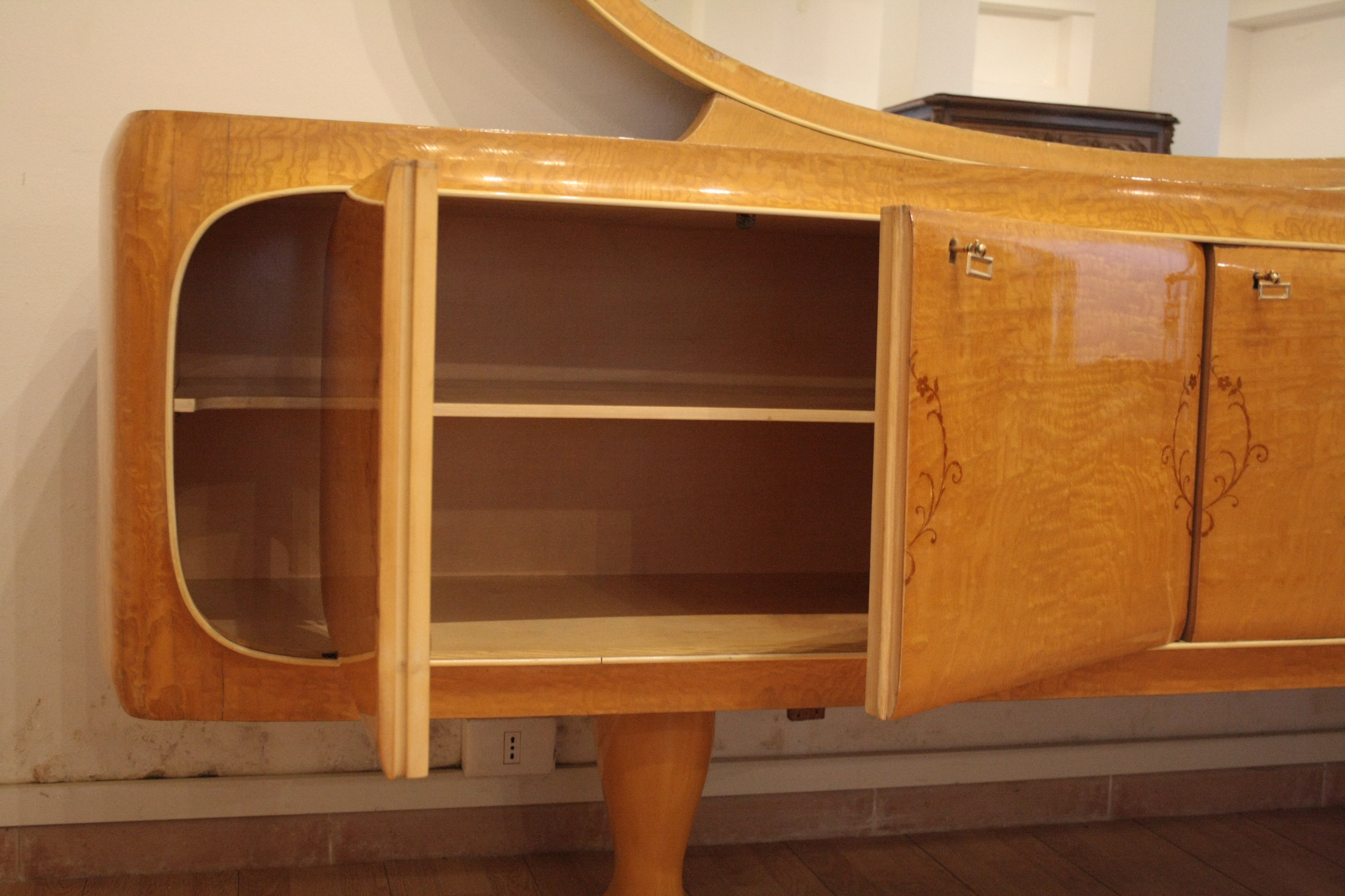 Mid-Century_Modern_Sideboard_by_Vittorio_Dassi_1950s
