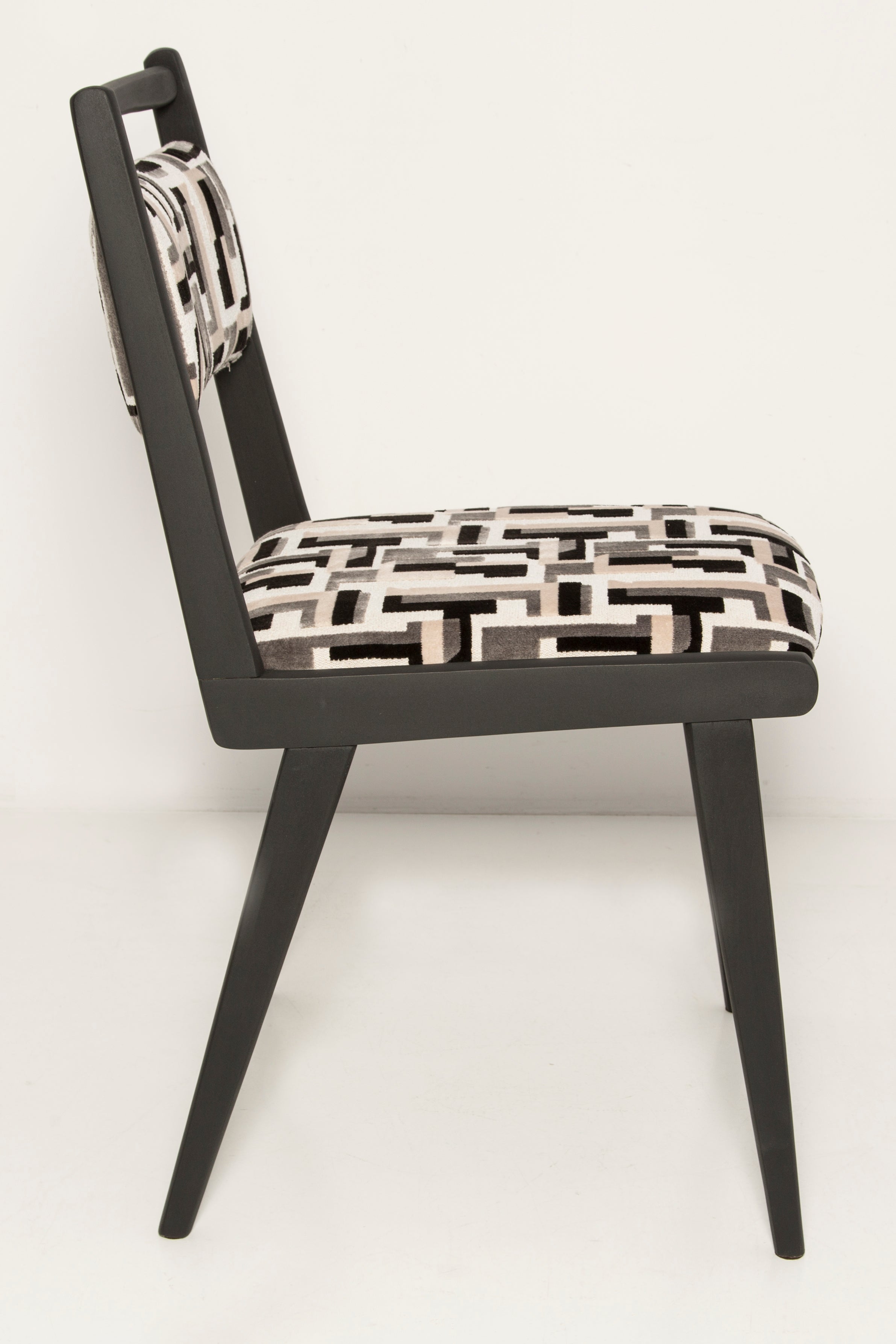 Mid_Century_Black_and_White_Velvet_JAR_Chair_Poland_Europe_1960s