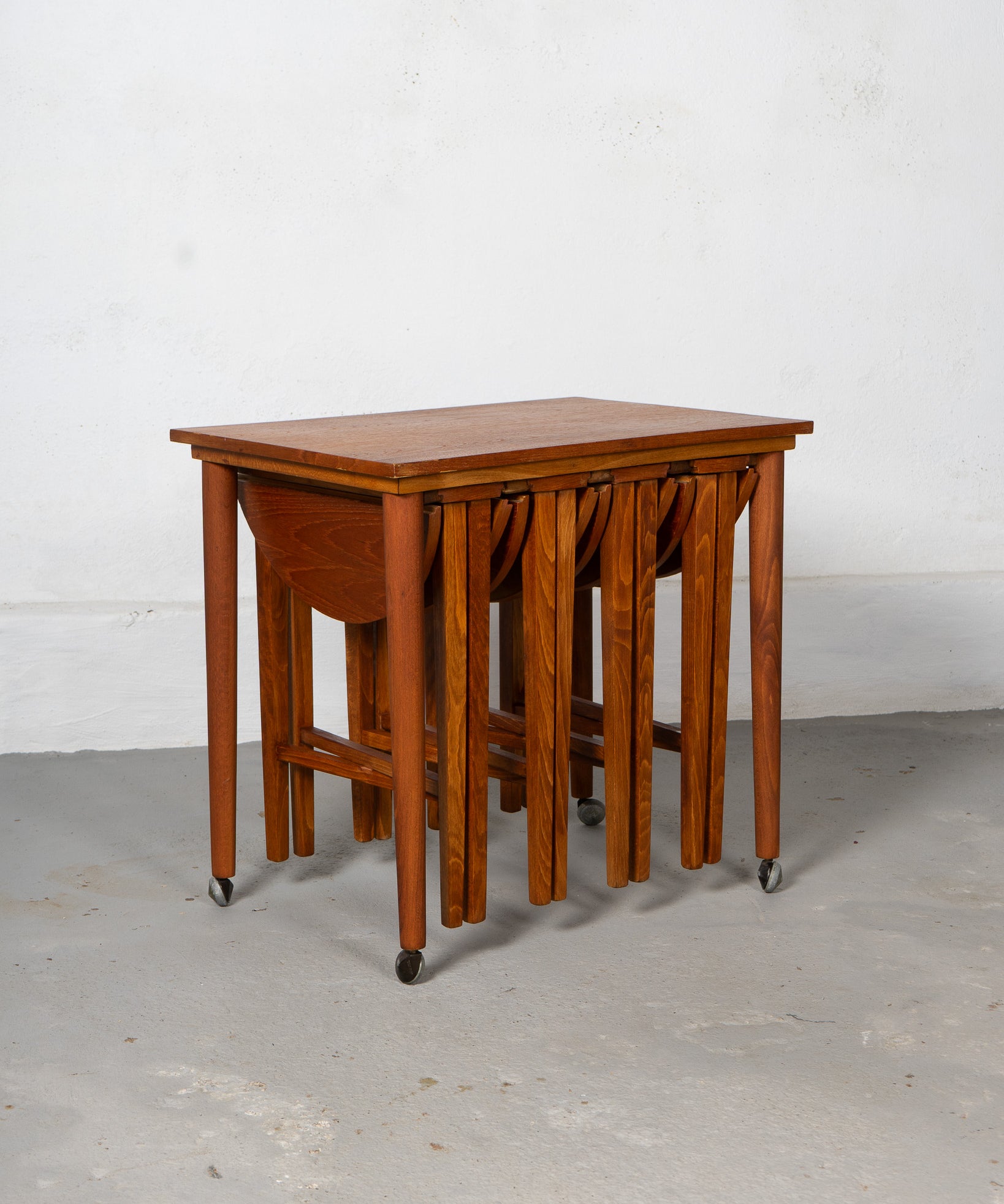 Set_of_5_Mid_Century_Nesting_Tables_and_Stools_by_P._Hundevad_for_Novy_Domov