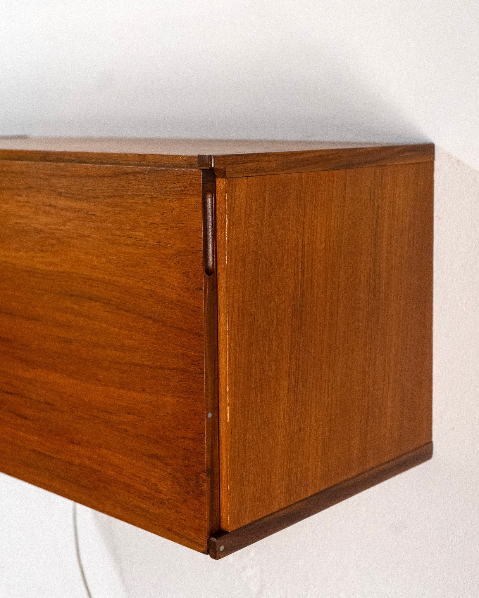 Mid_Century_Wall_Desk_or_Bar_by_Beaver_and_Tapley