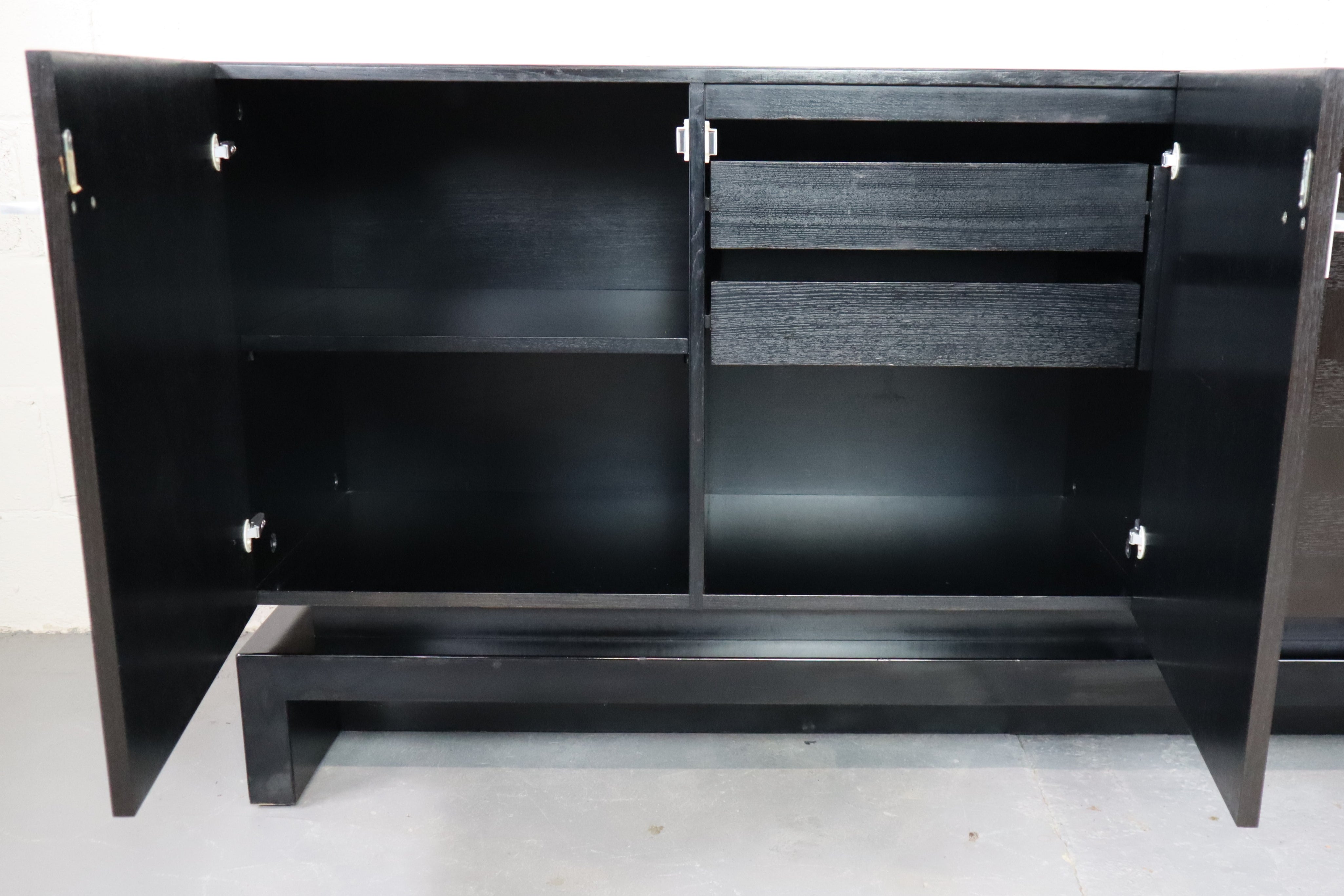 Minimalist_oak_sideboard_by_Jean_Batenburg_for_MI_Belgium_1974