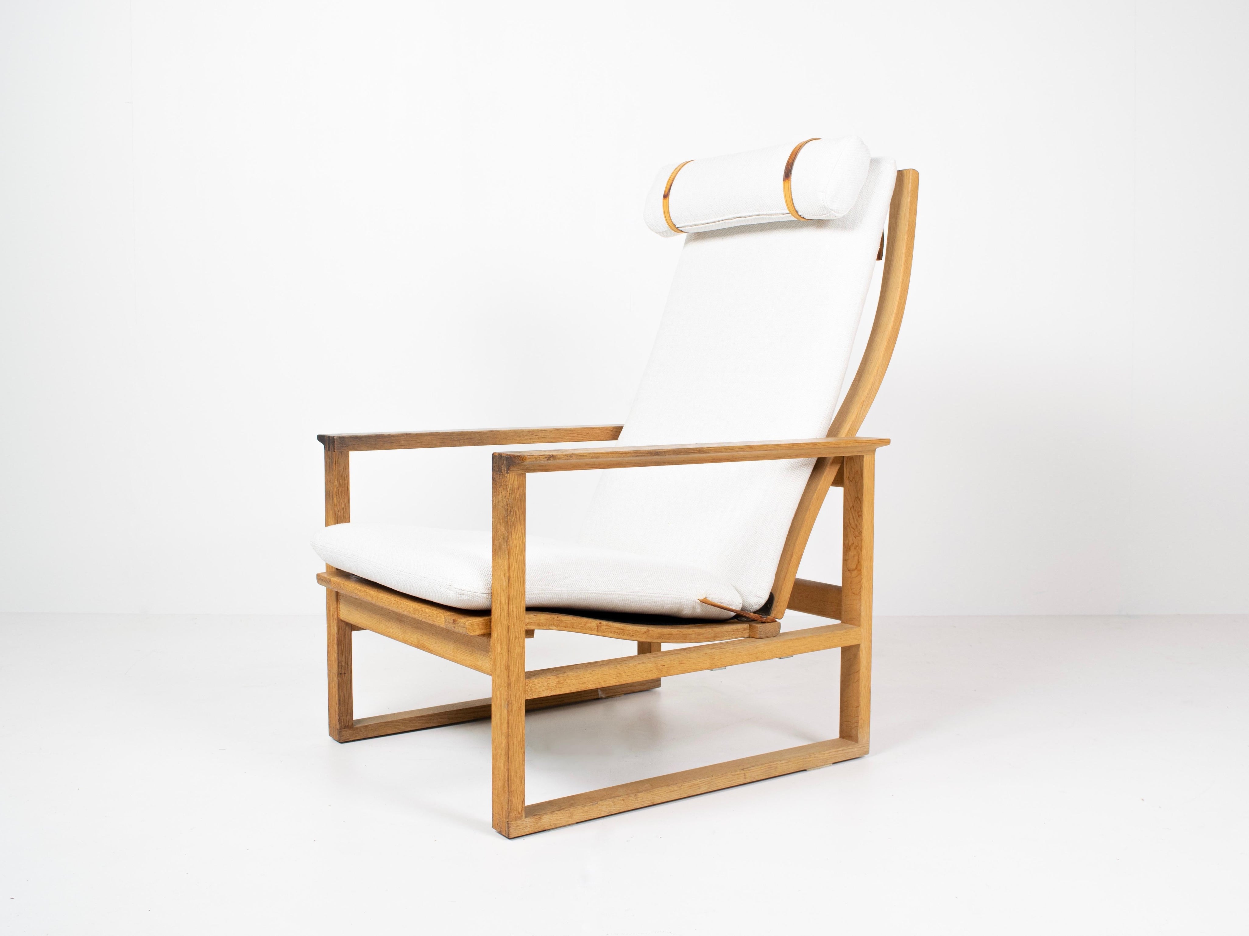 Model_2254_Lounge_Chair_by_B_rge_Mogensen_for_Fredericia_Stolefabrik_1960s