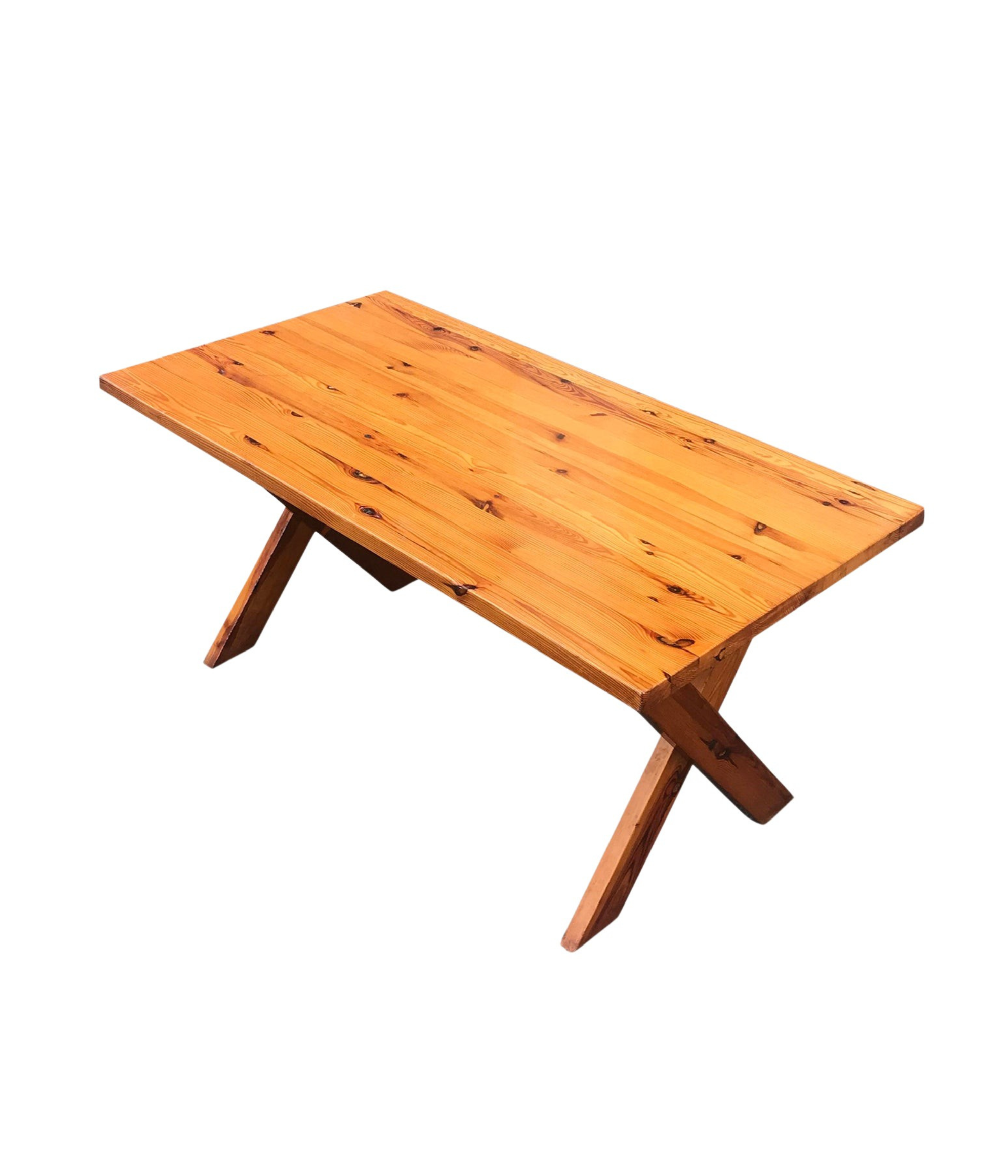 Modernist_X-leg_dining_table_by_Ate_van_Apeldoorn_for_Houtwerk_Hattem_1970s