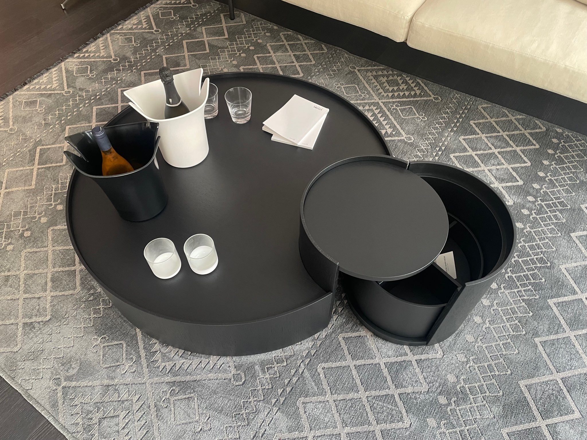 Moon_Eclipse_Coffee_Table_by_Living_Divani