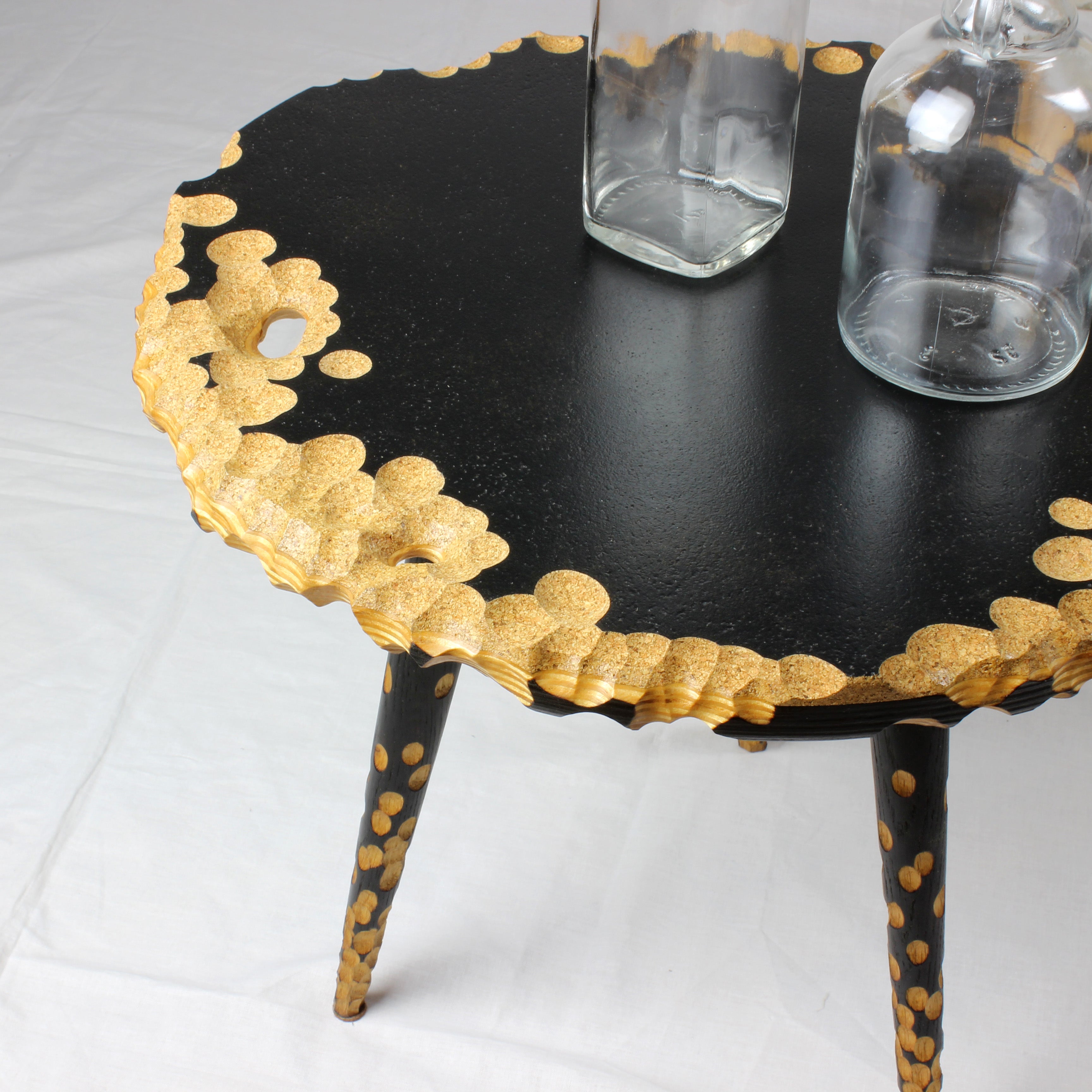 Moon_Side_Table