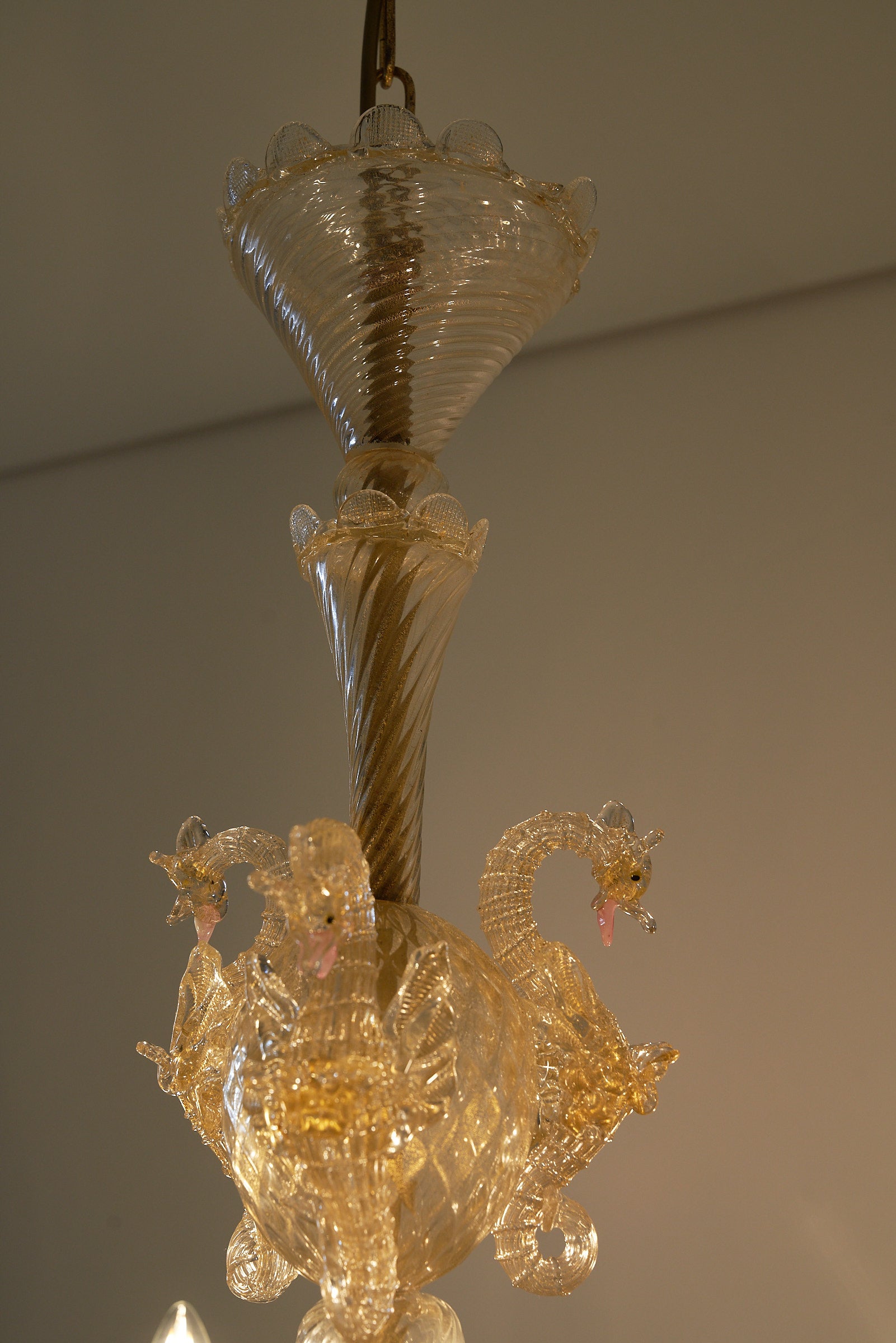 Murano_Glass_chandelier_with_Seahorse_Barovier&Toso