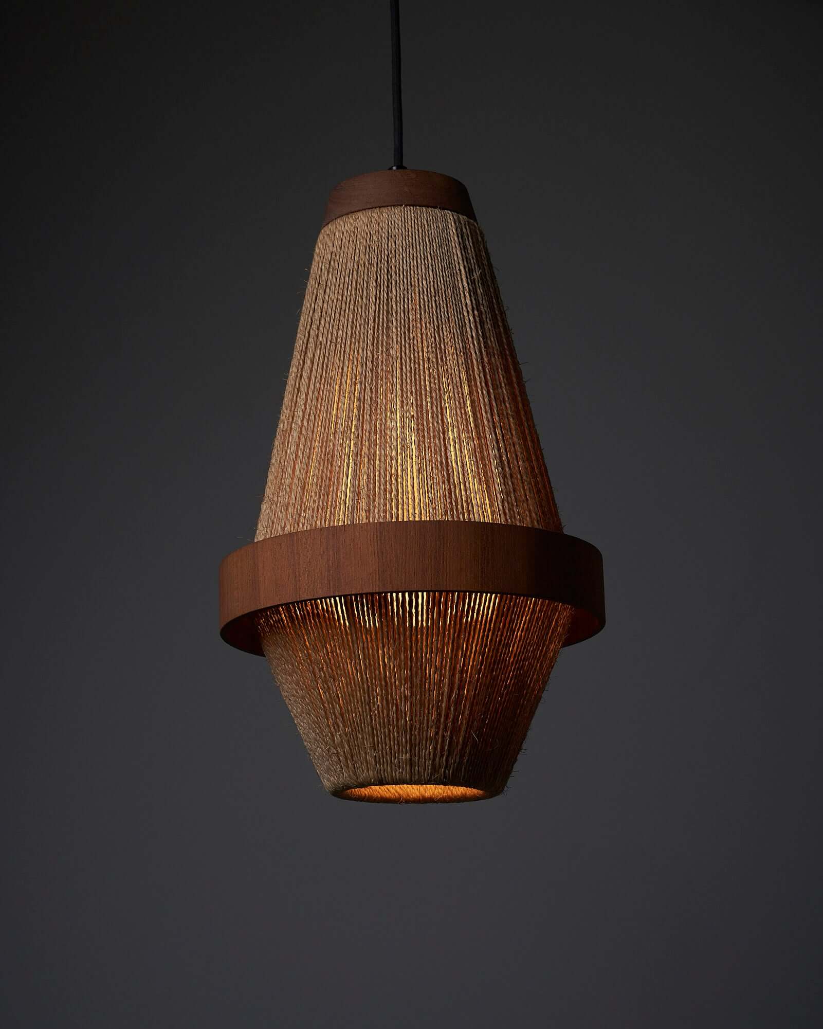 Natural_Pendant_By_IB_Fabiansen_Fog_and_Morup