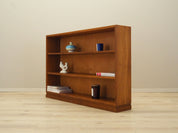 Oak_bookcase_Danish_design_1960s_production_Denmark