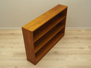 Oak_bookcase_Danish_design_1960s_production_Denmark