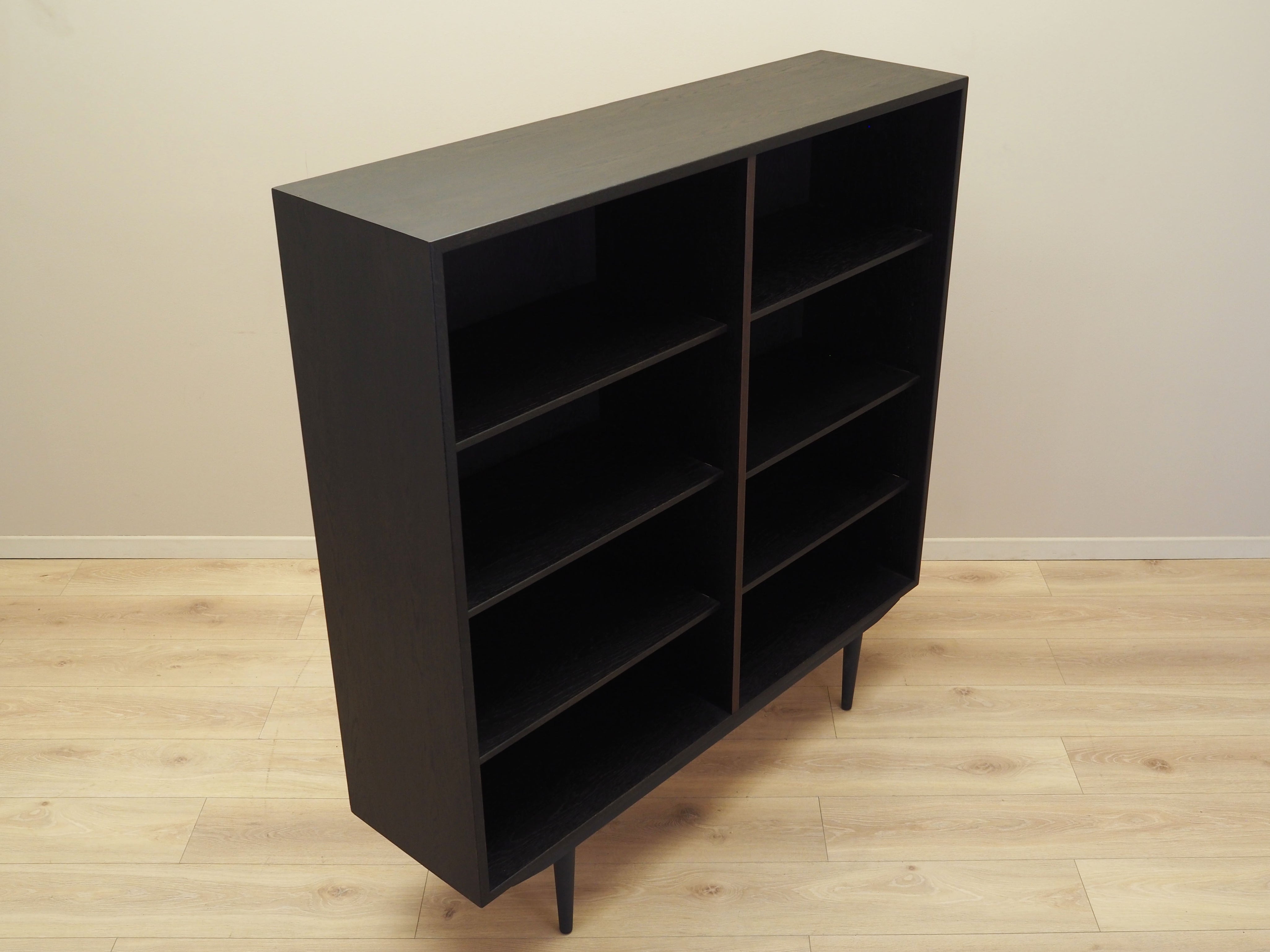 Oak_bookcase_Scandinavian_design_1960s_designer_Borge_Mogensen_manufacturer_AB_Karl_Andersson_Soner