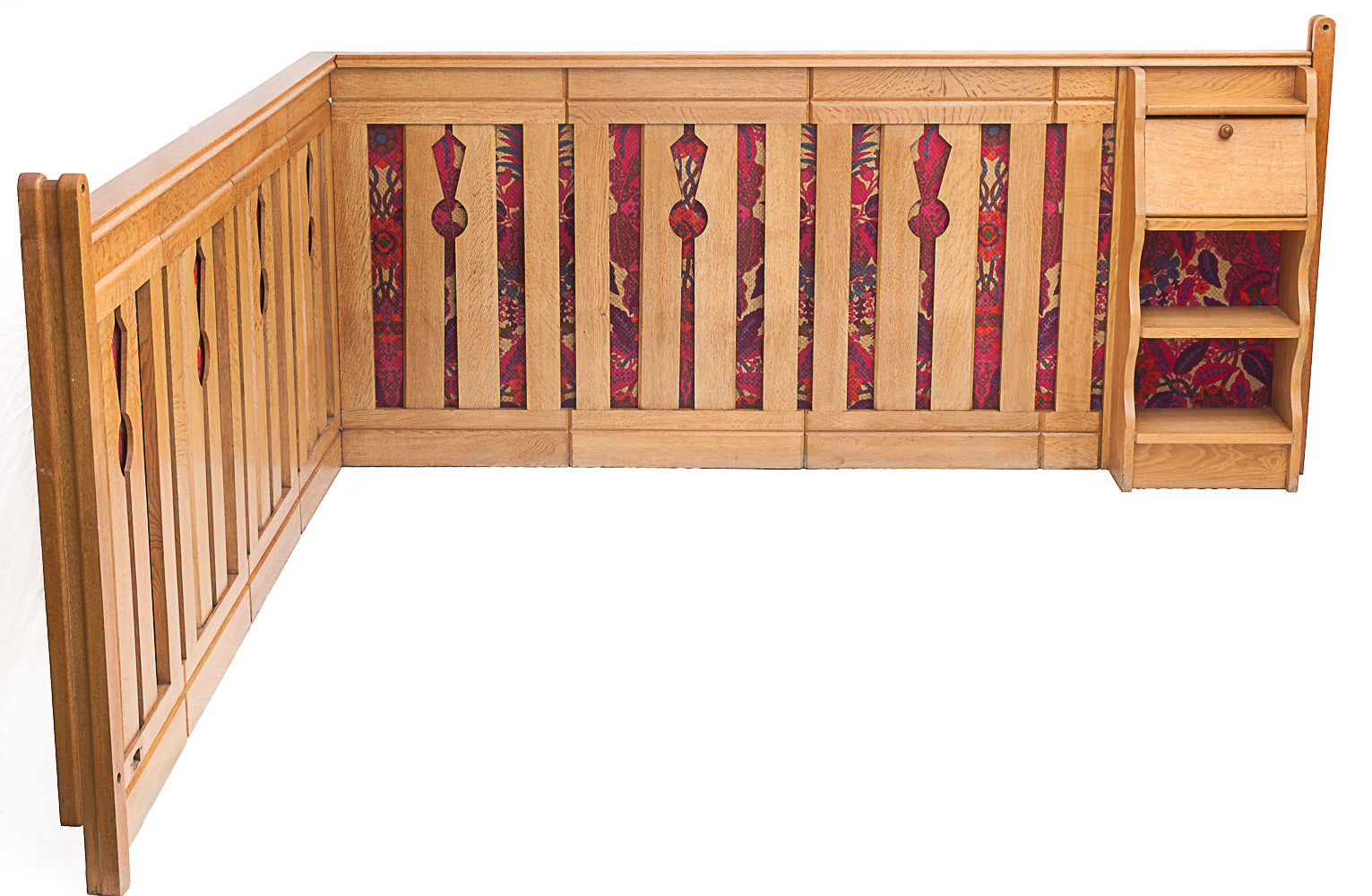 Oak_corner_bench_by_Guillerme_et_Chambron