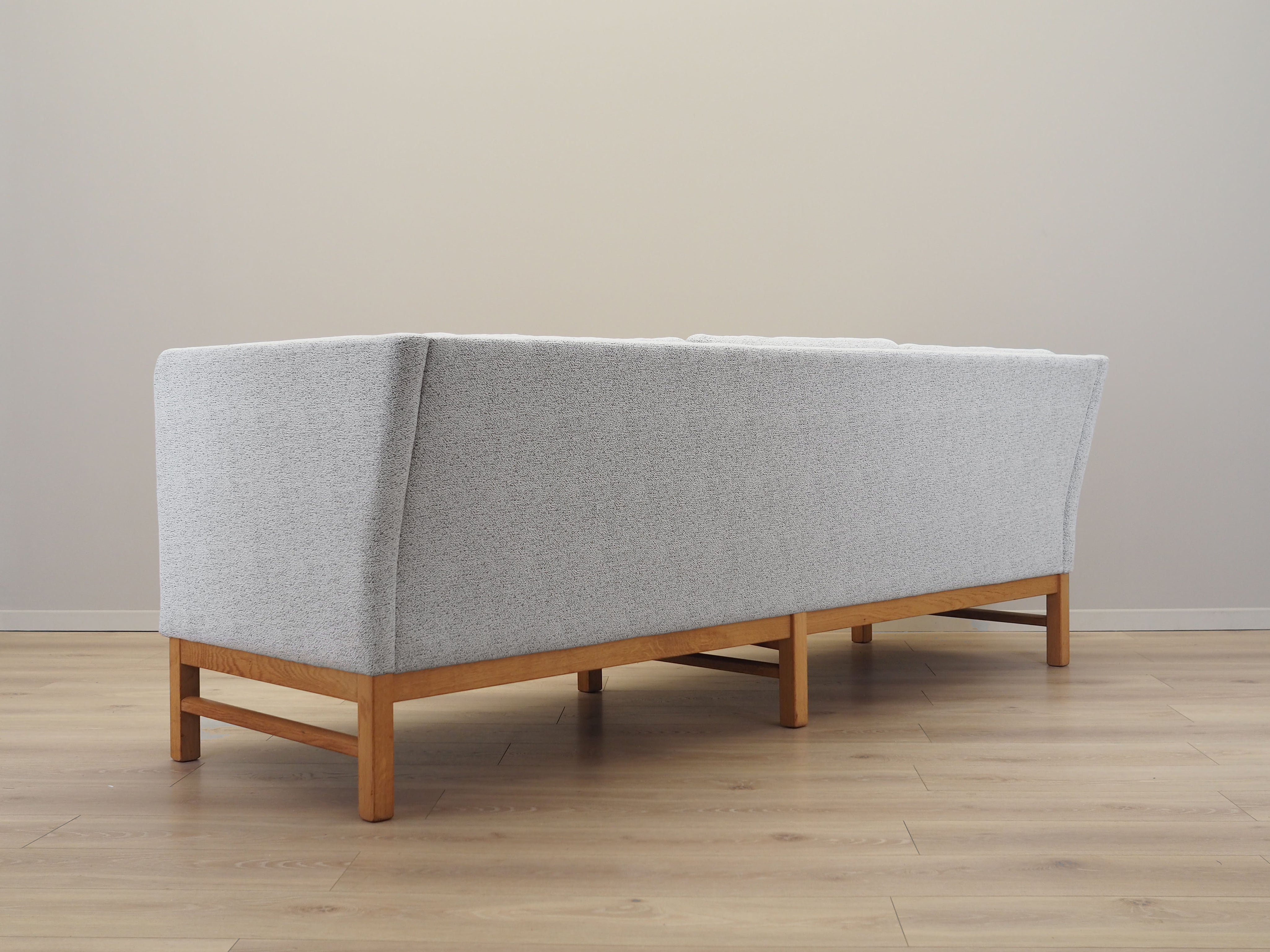 Oak_sofa_Danish_design_1970s_manufactured_by_Erik_J_rgensen_M_belfabrik