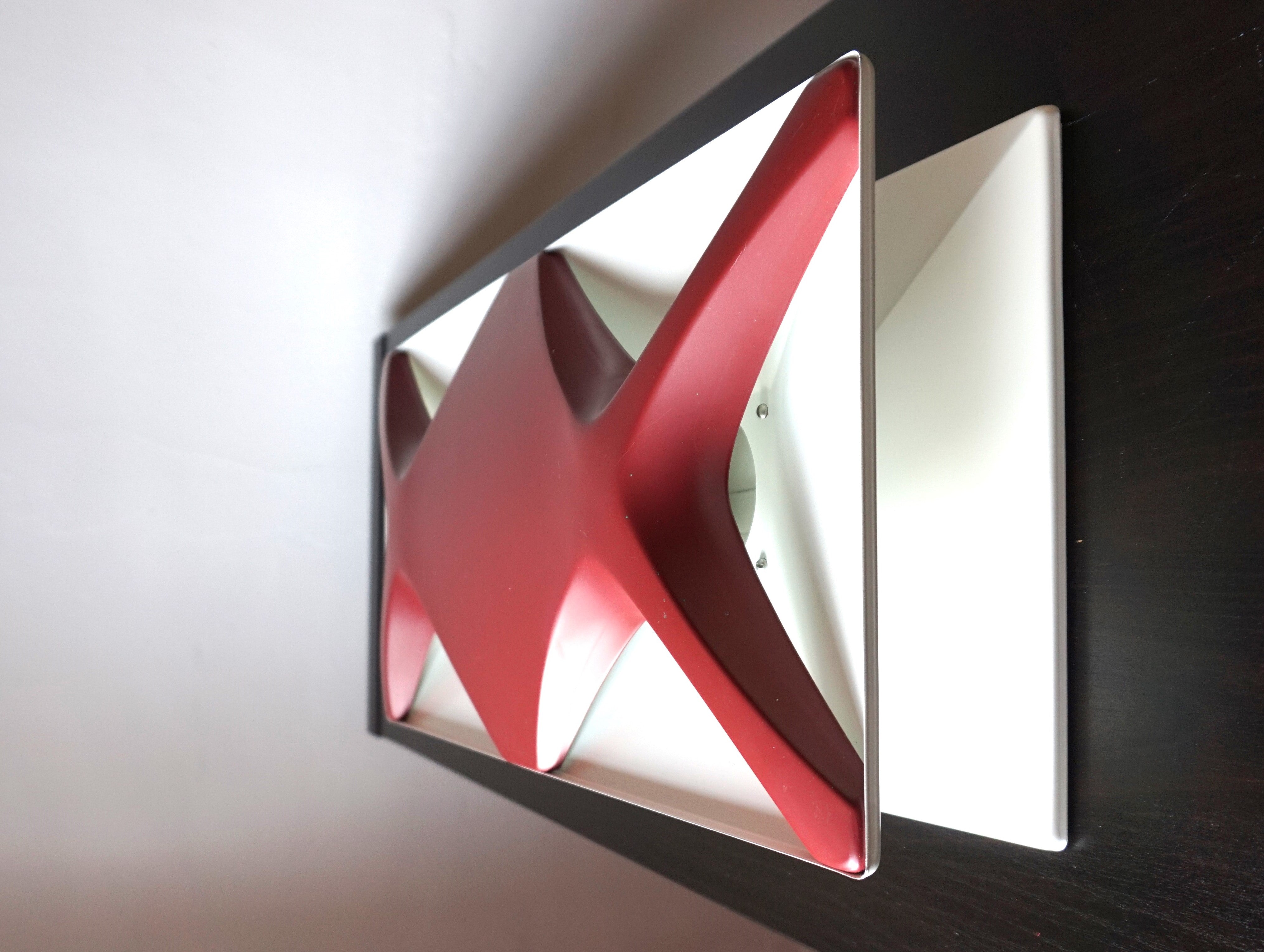 Oyster_wall_lamp_by_Klaus_Link_for_Heinz_Neuhaus_1970