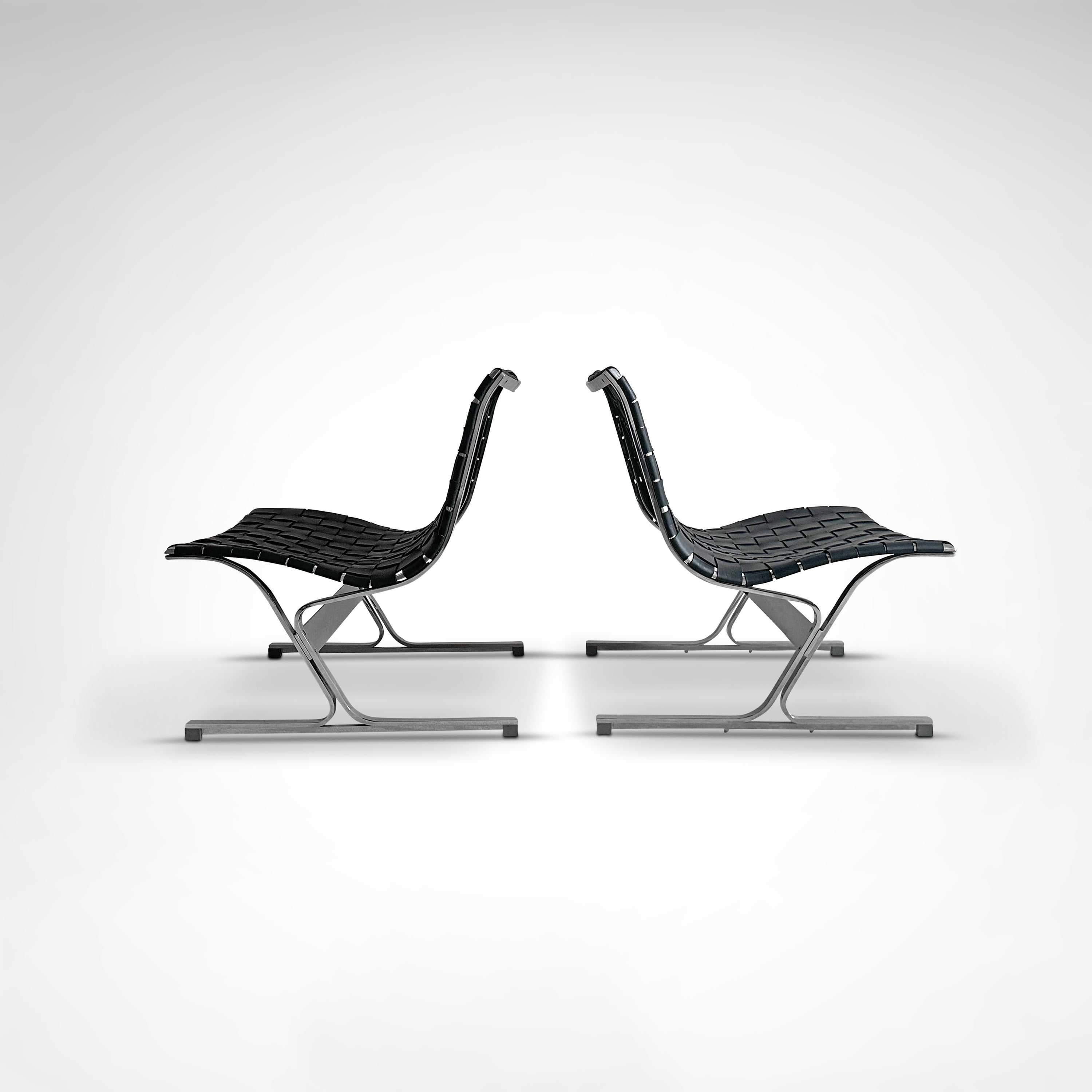 PLR1_Luar_lounge_chair_by_Ross_Littell_for_ICF_De_Padova_Italy_1960s,_set_of_2