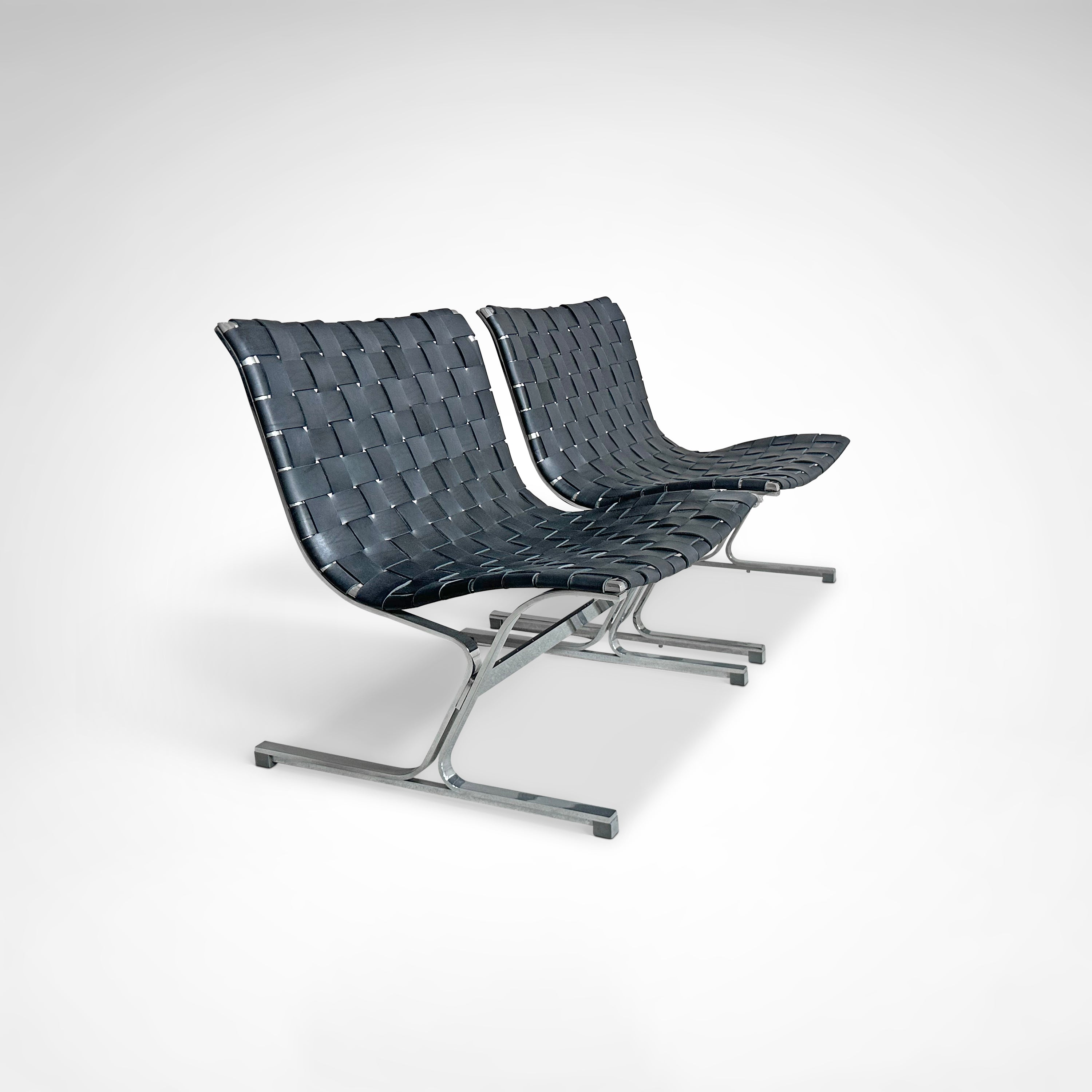 PLR1_Luar_lounge_chair_by_Ross_Littell_for_ICF_De_Padova_Italy_1960s,_set_of_2