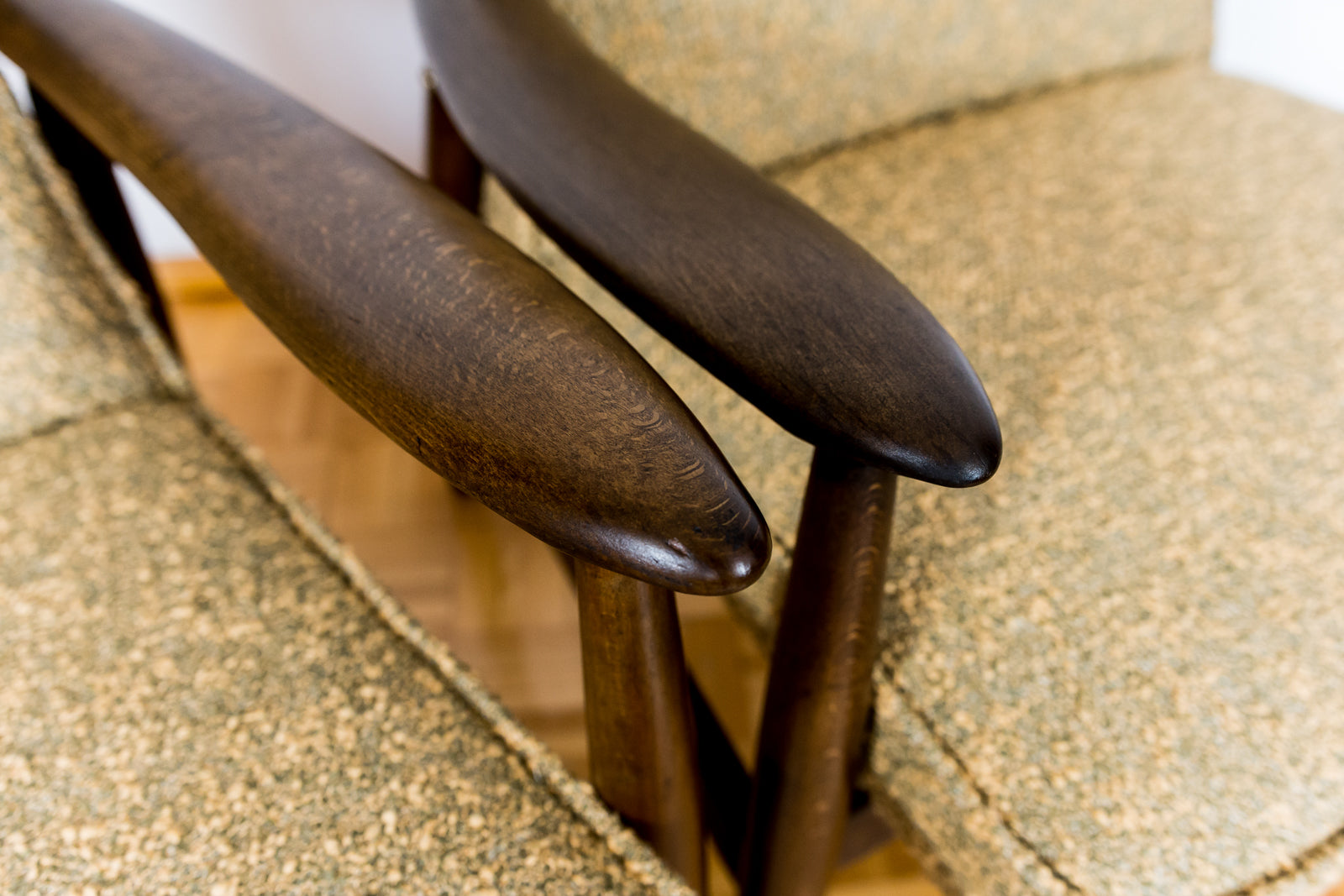 Pair_of_GFM-87_armchairs_by_Juliusz_K_dziorek_GFM_Poland_1960_s