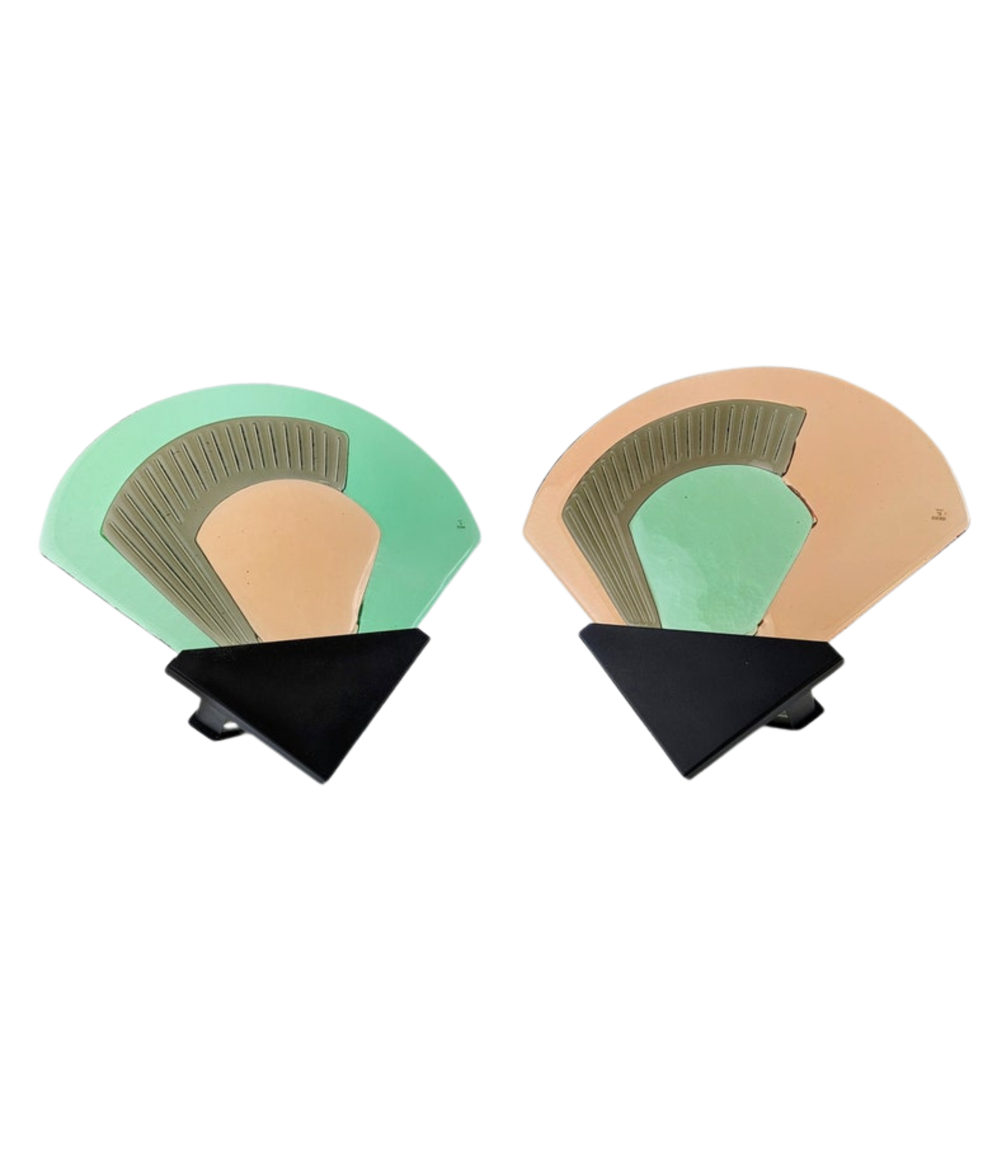Pair_of_Vetri_Murano_wall_lights,_Italy,_1980s