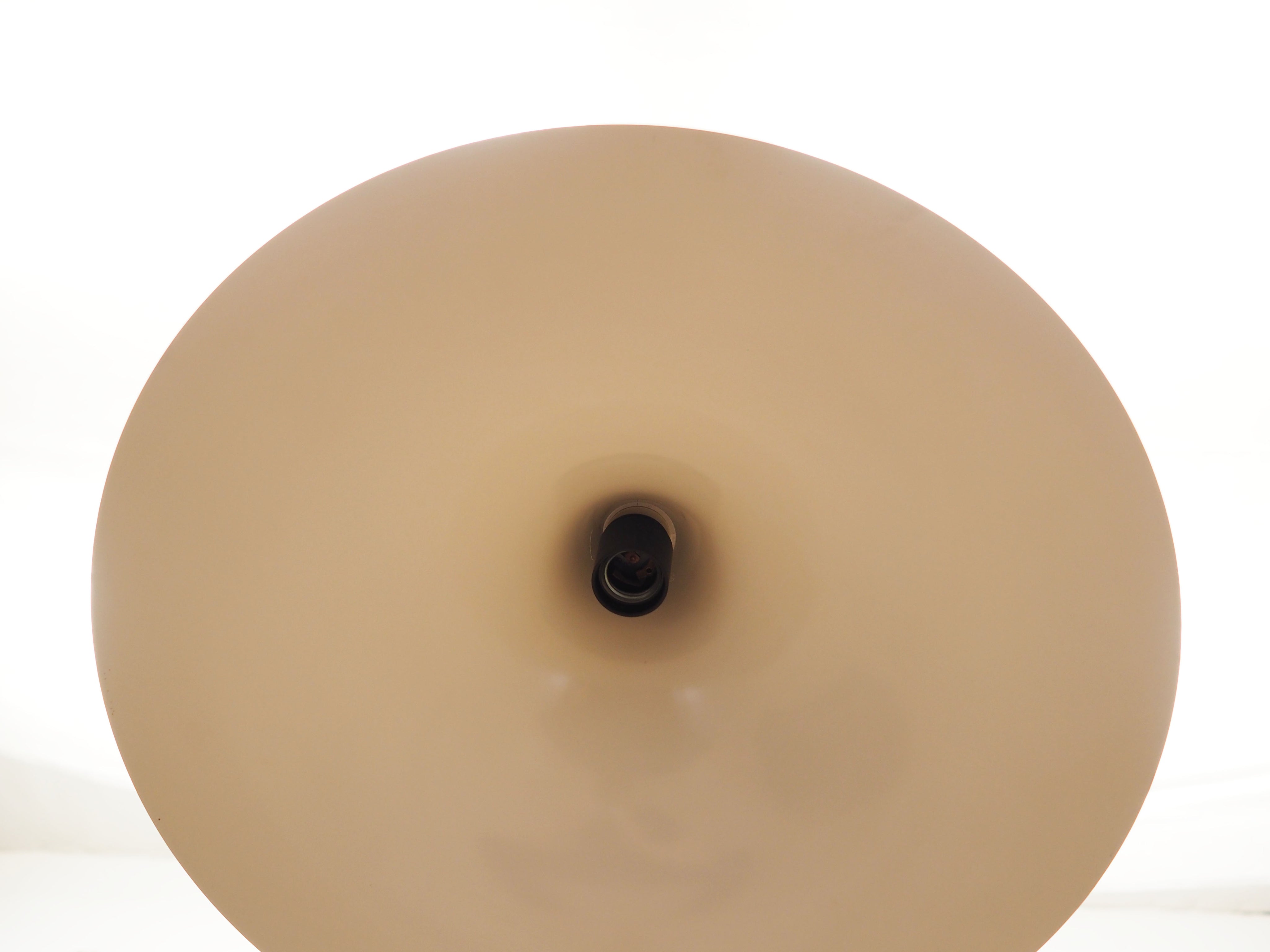Pendant_lamp_Danish_design_1970s_production_Denmark