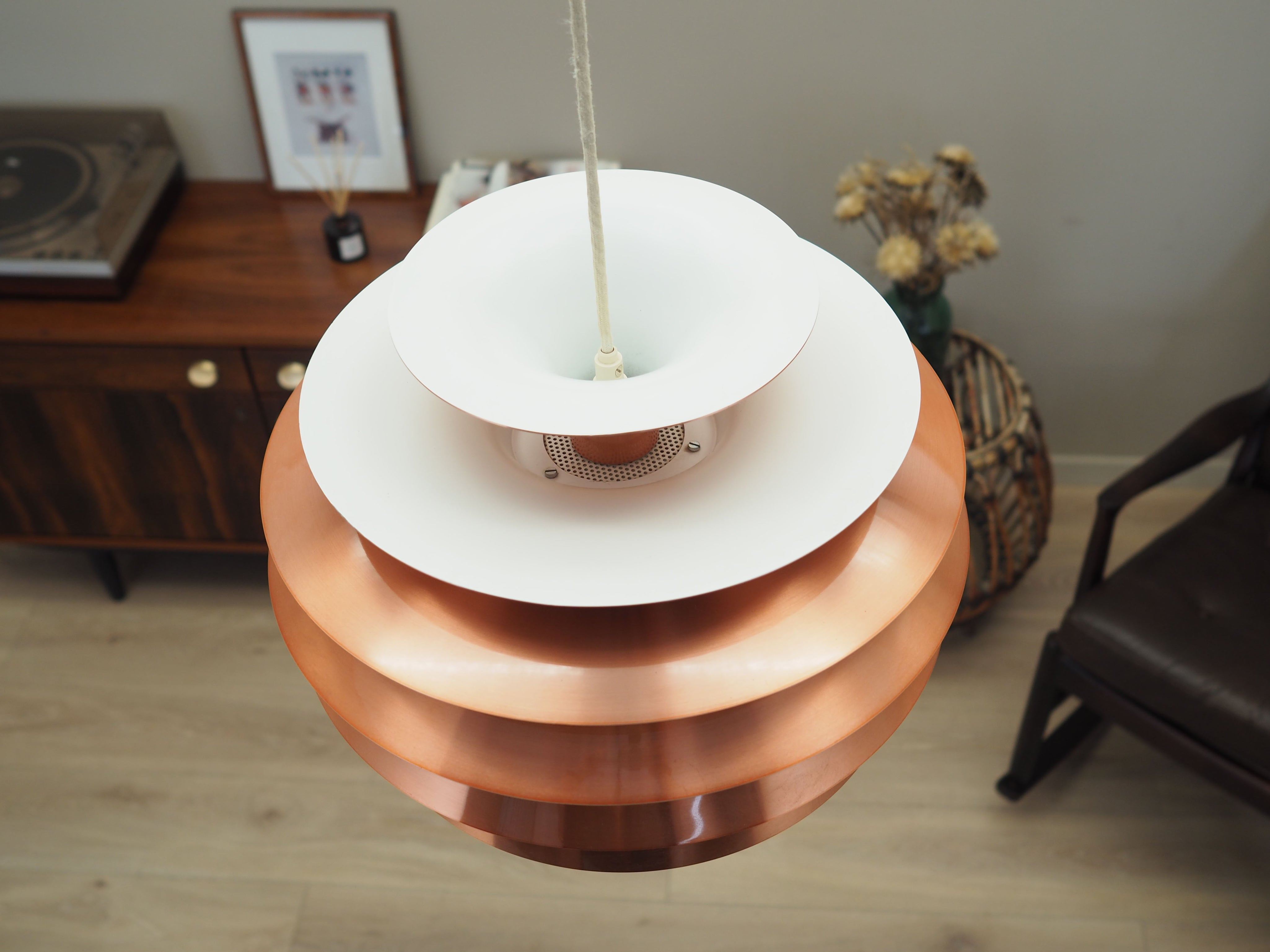 Pendant_lamp_Danish_design_1980s_designer_Bent_Karlby_manufacture_Lyfa