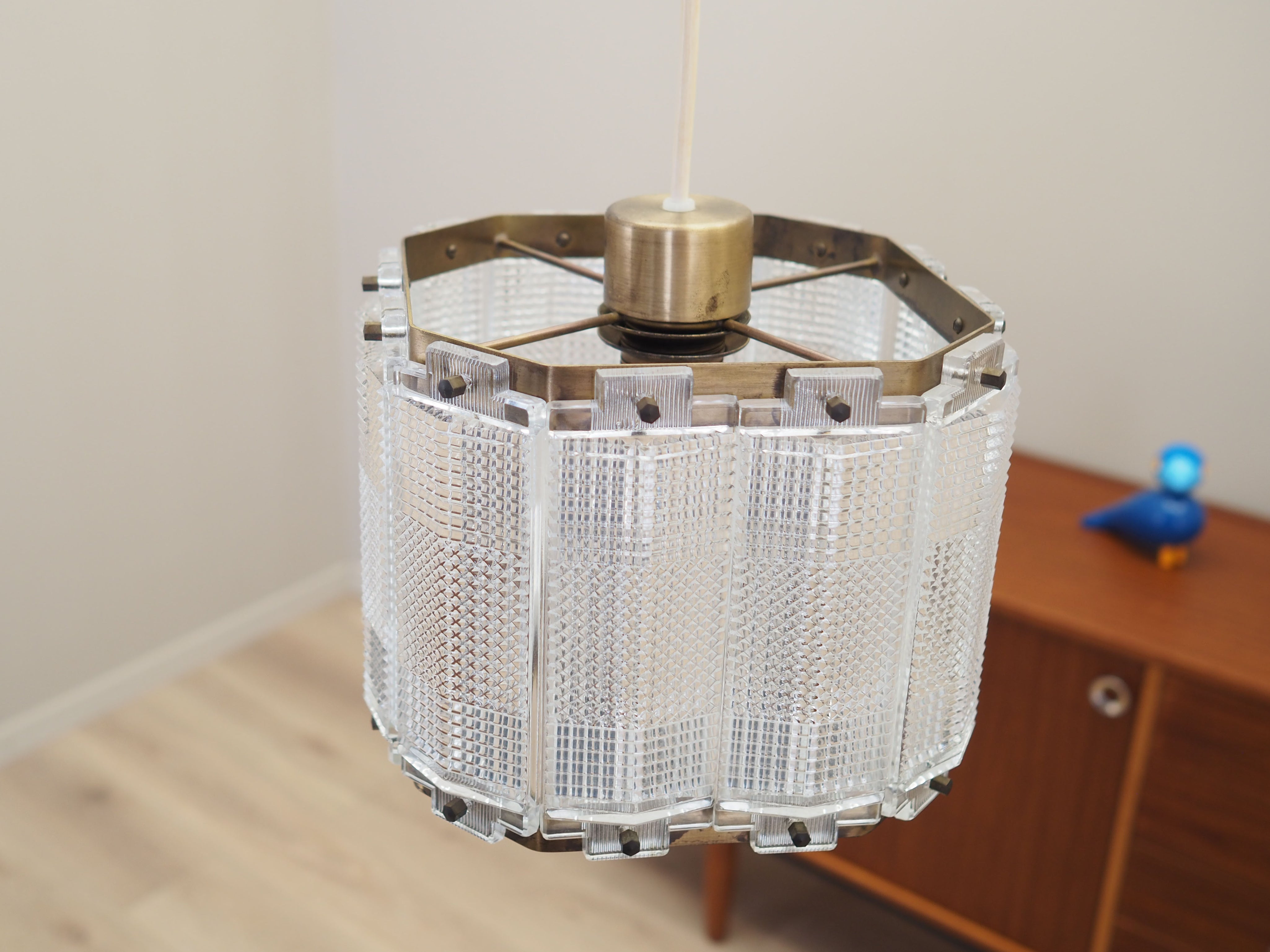Pendant_lamp_Danish_design_from_1970s