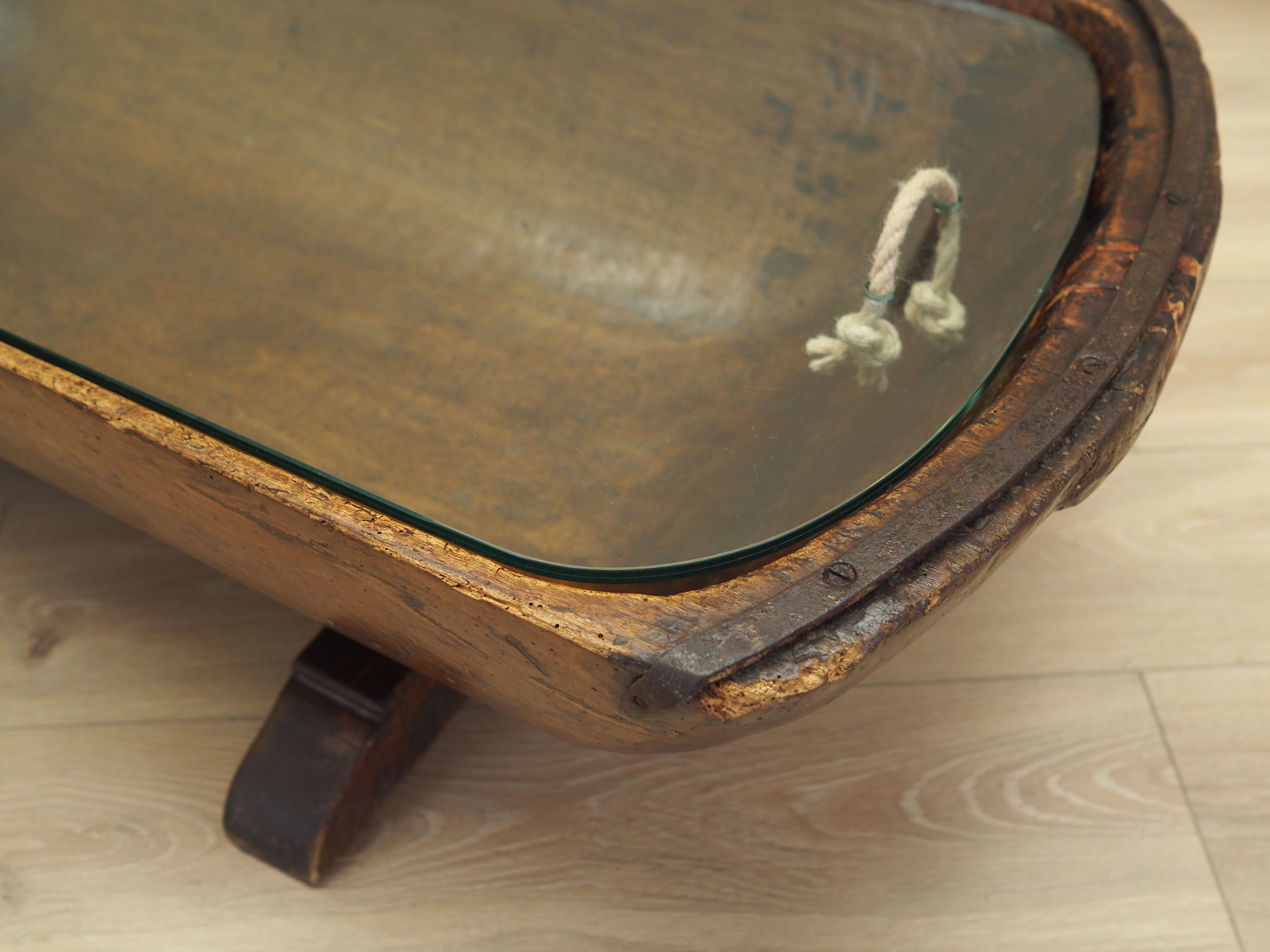 Pine_coffee_table_Italian_design_1960s_production_Italy