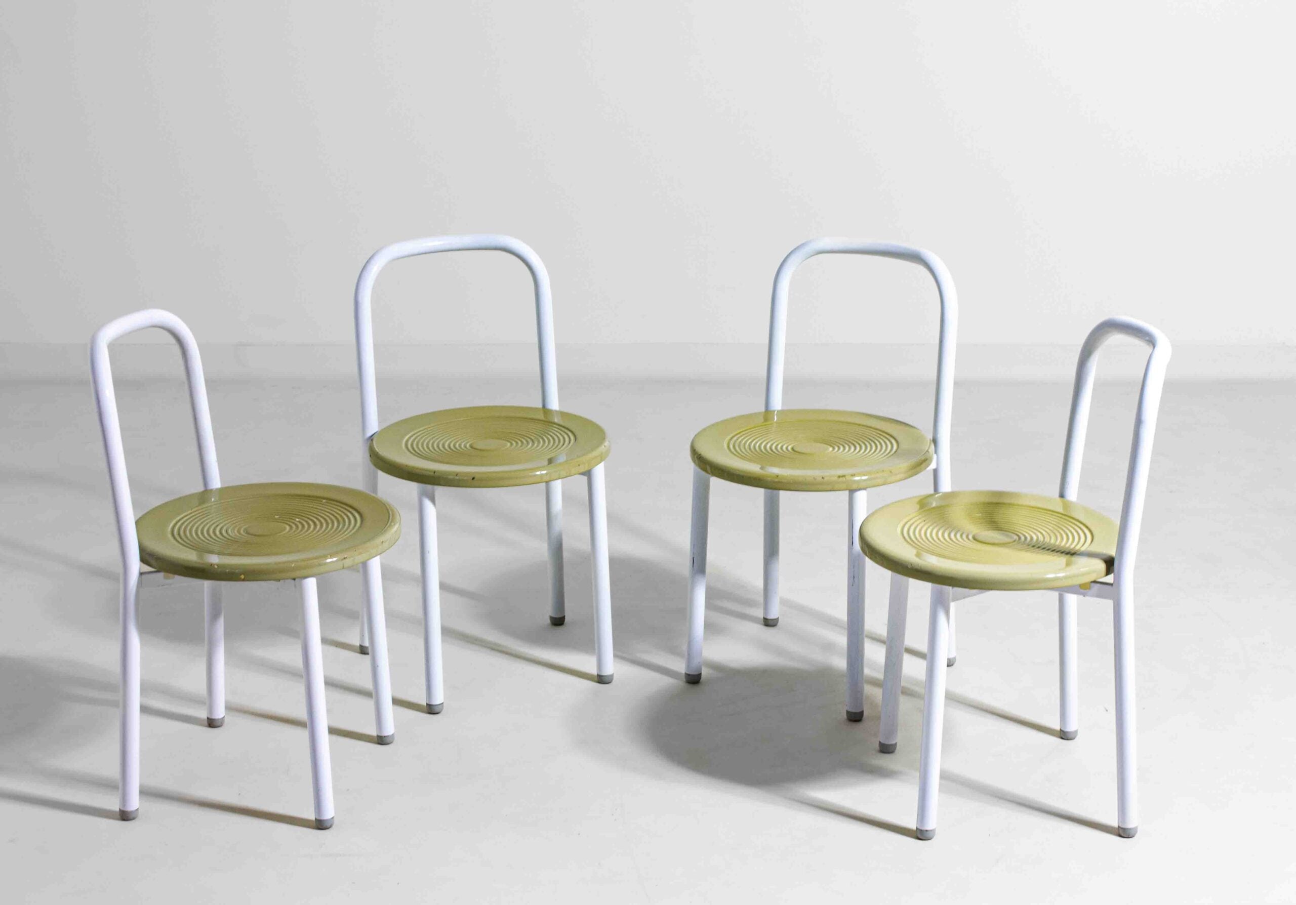 Set_of_4_Postmodern_Metal_Chairs_from_1980s_Italy
