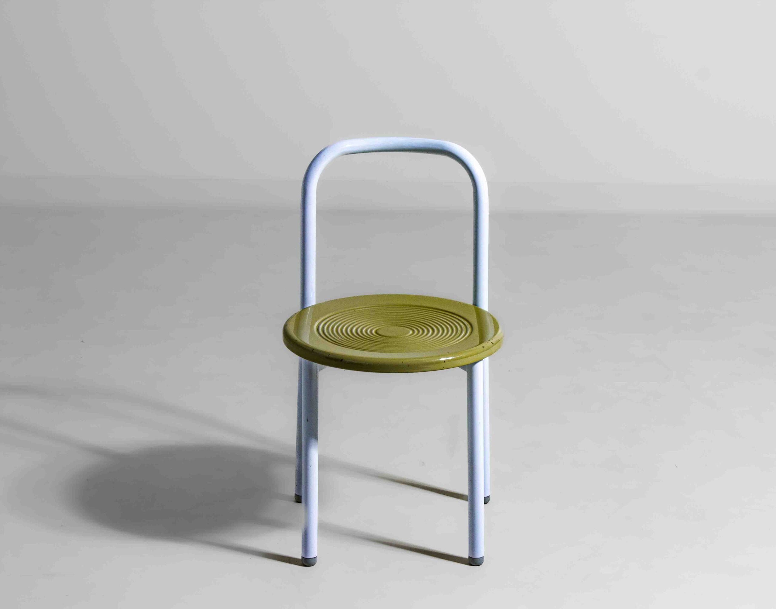 Set_of_4_Postmodern_Metal_Chairs_from_1980s_Italy