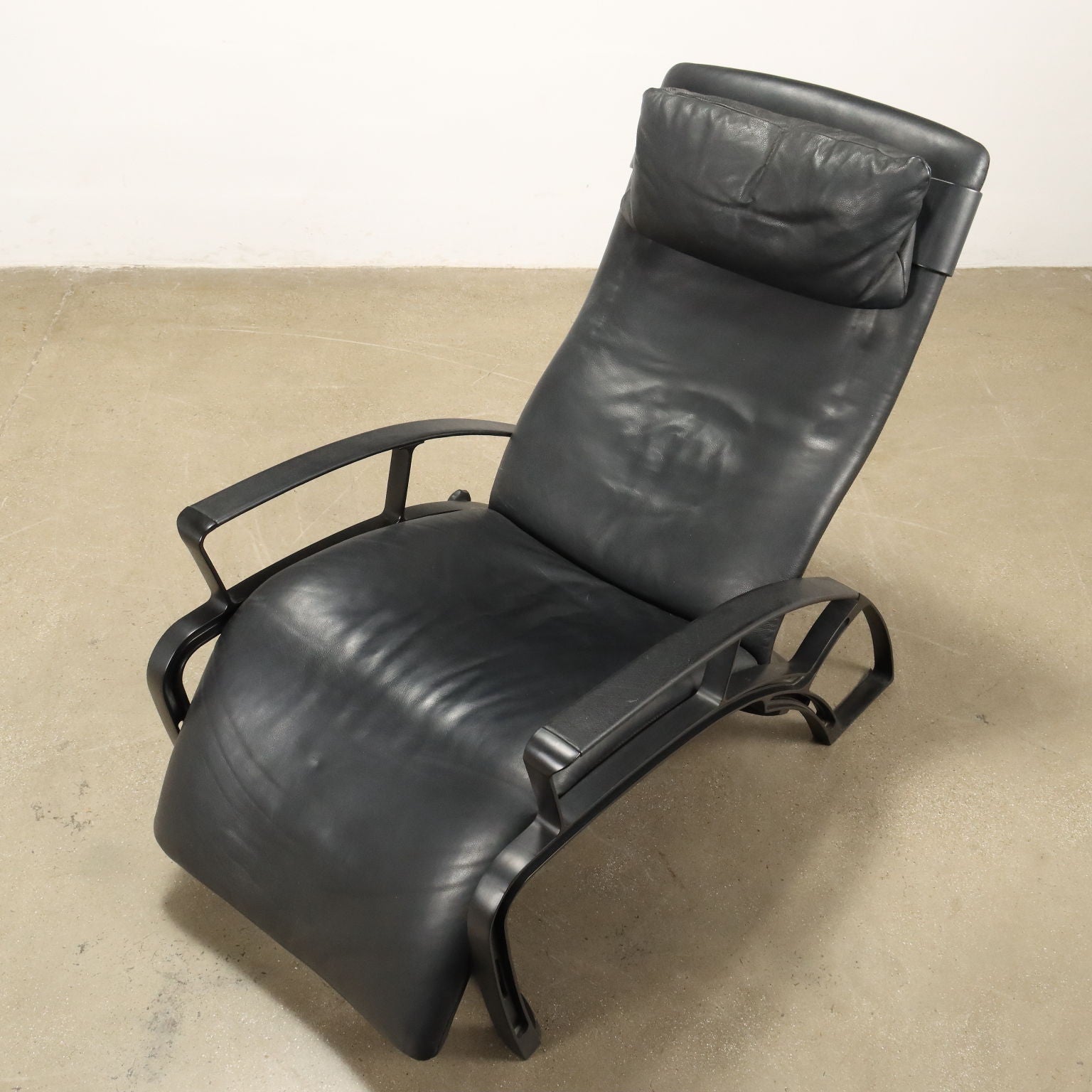 Poltrona_Frau_Armchair_IP_84_S_Design_Ferdinand_A._Porsche_1980s