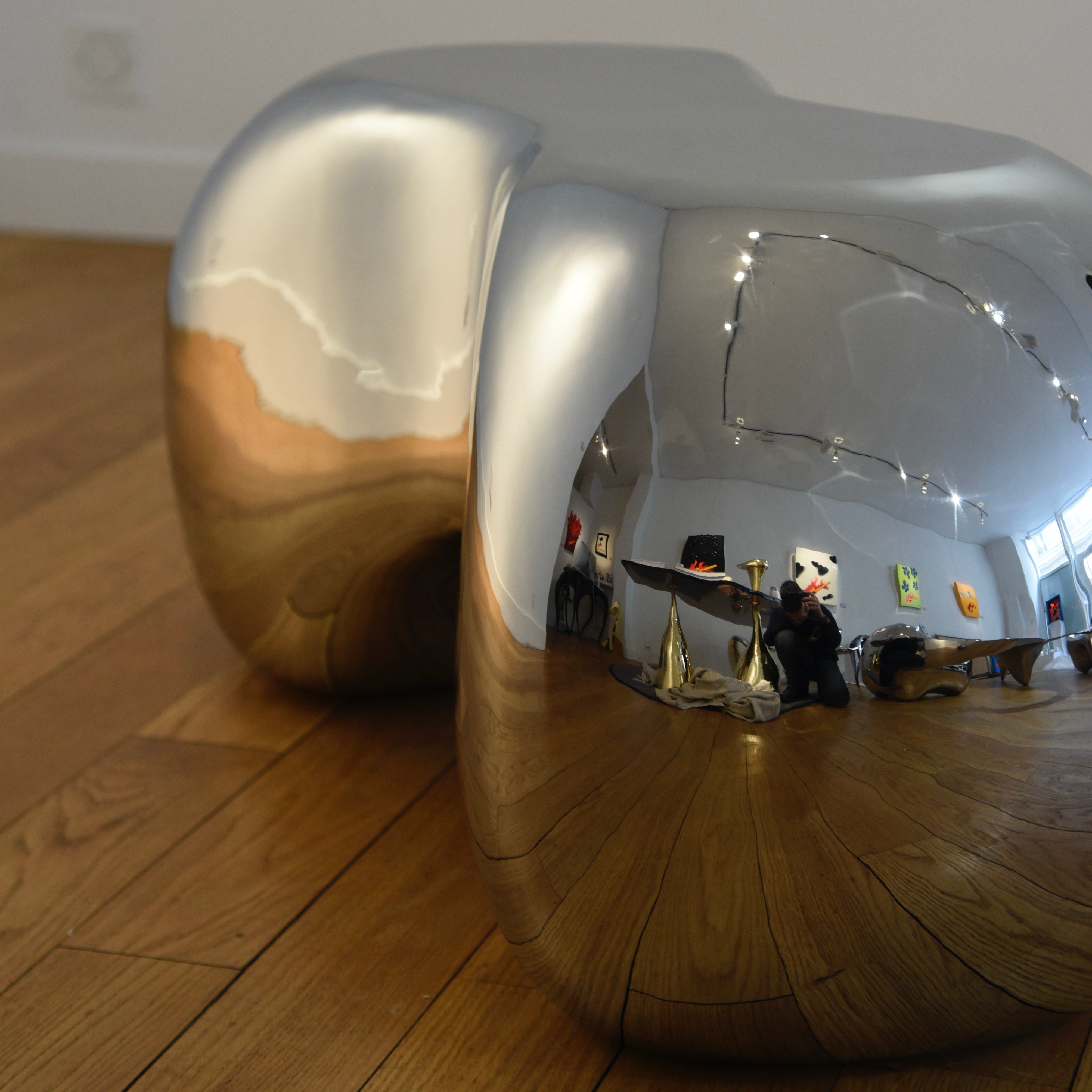 Radius_Side_Table_by_Olivier_Moravik