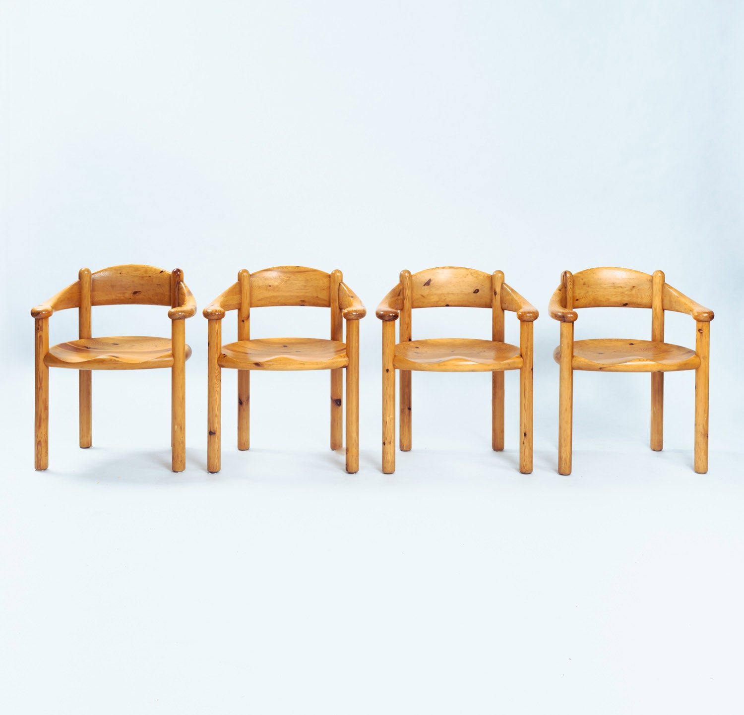 Rainer_Daumiller_pine_carver_dining_room_chairs_for_Hirtshals_Sawmill,_1970s,_set_of_4