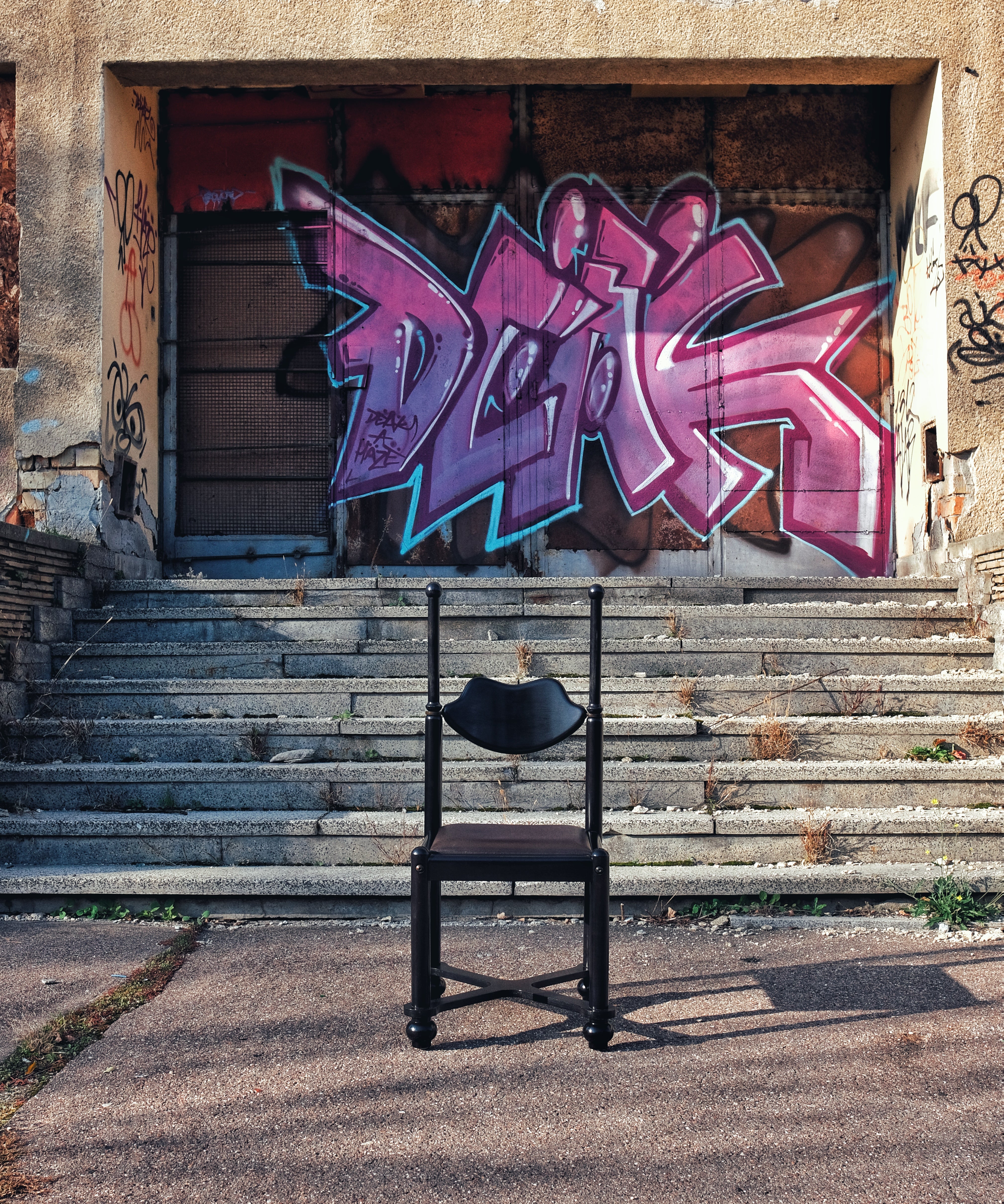 Rare_Akos_Belloni_postmodern_chair