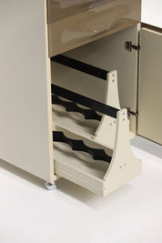 Raymond_Loewy_trolley_cabinet_liquor_bar_Df2000