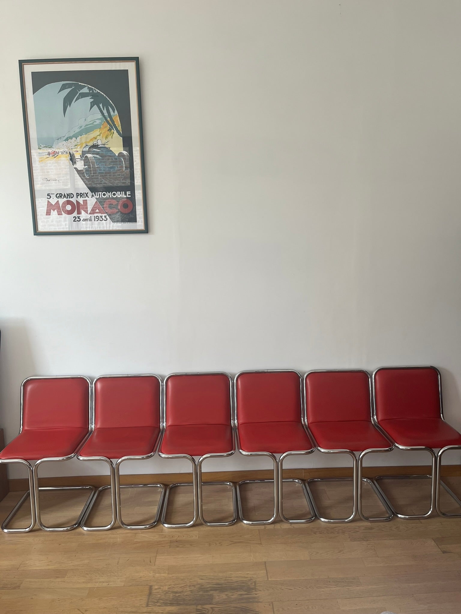SeT_oF_6_ReD_BauHauS_CHaiRS