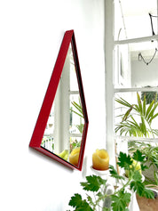 Red_Border_Mirror_by_Filipe_Condado