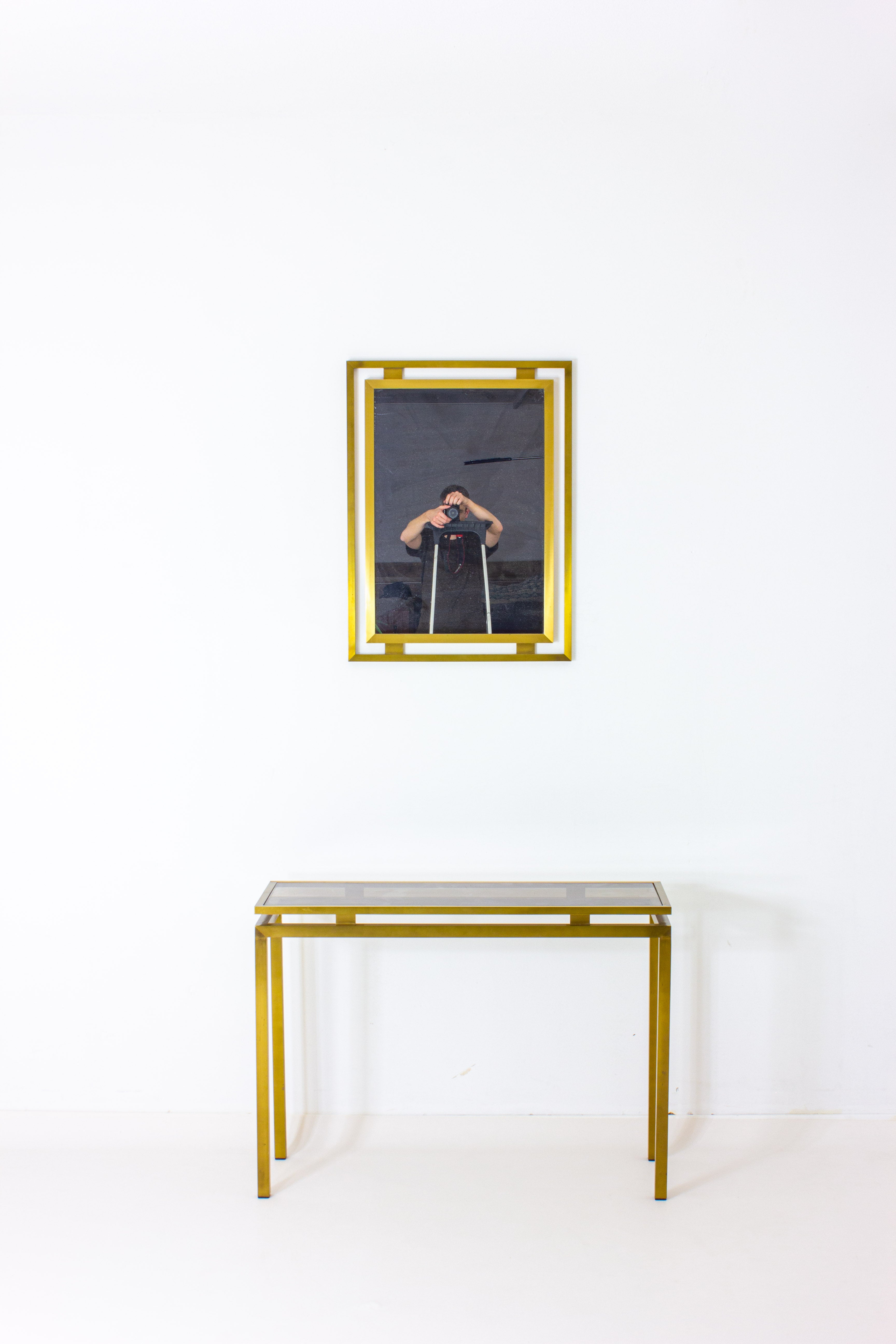 Regency_console_and_mirror_1980s