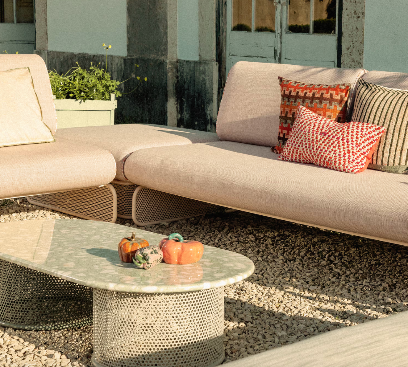 Riviera_Molduar_Couch