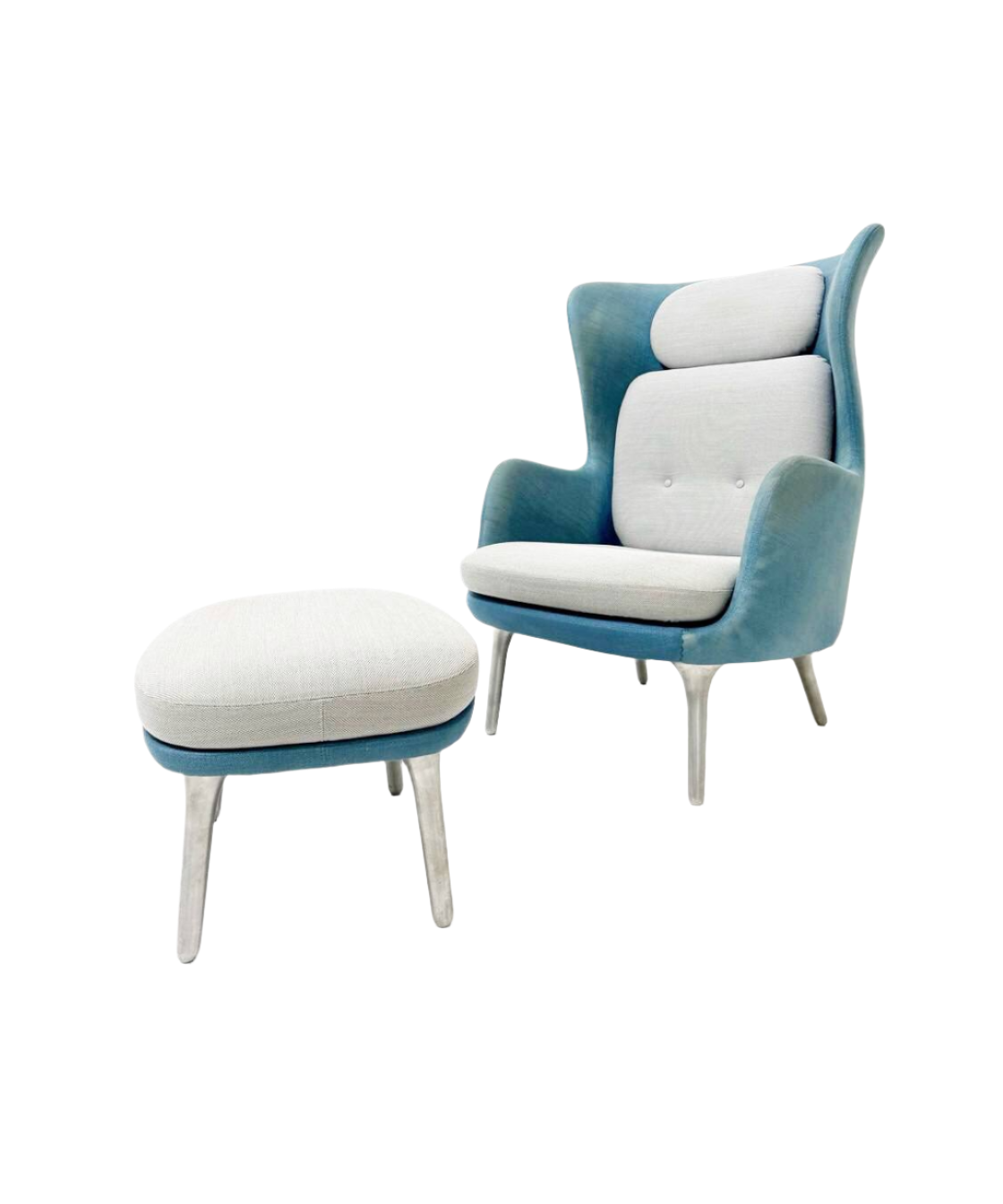 Ro_armchair_with_footstool_by_Jaime_Hayon_for_Fritz_Hansen_Denmark