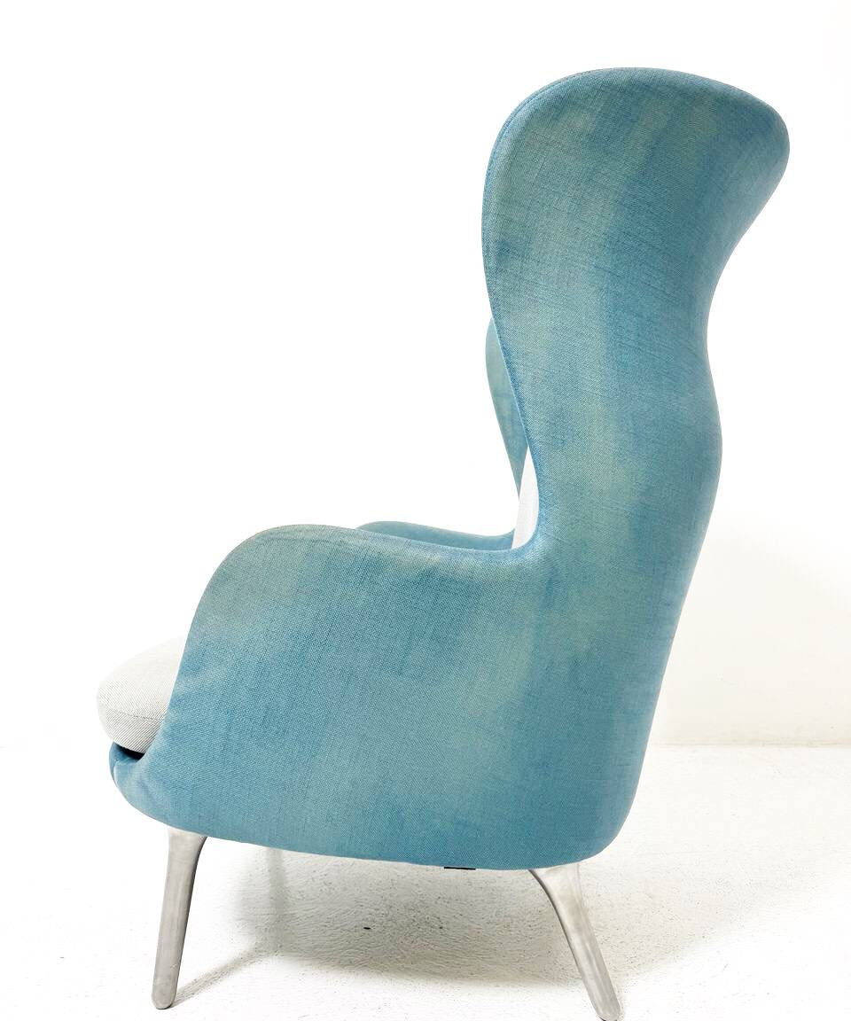Ro_armchair_with_footstool_by_Jaime_Hayon_for_Fritz_Hansen_Denmark