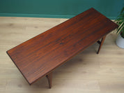 Rosewood_coffee_table_Danish_design_1970s_production_Gern_M_belfabrik