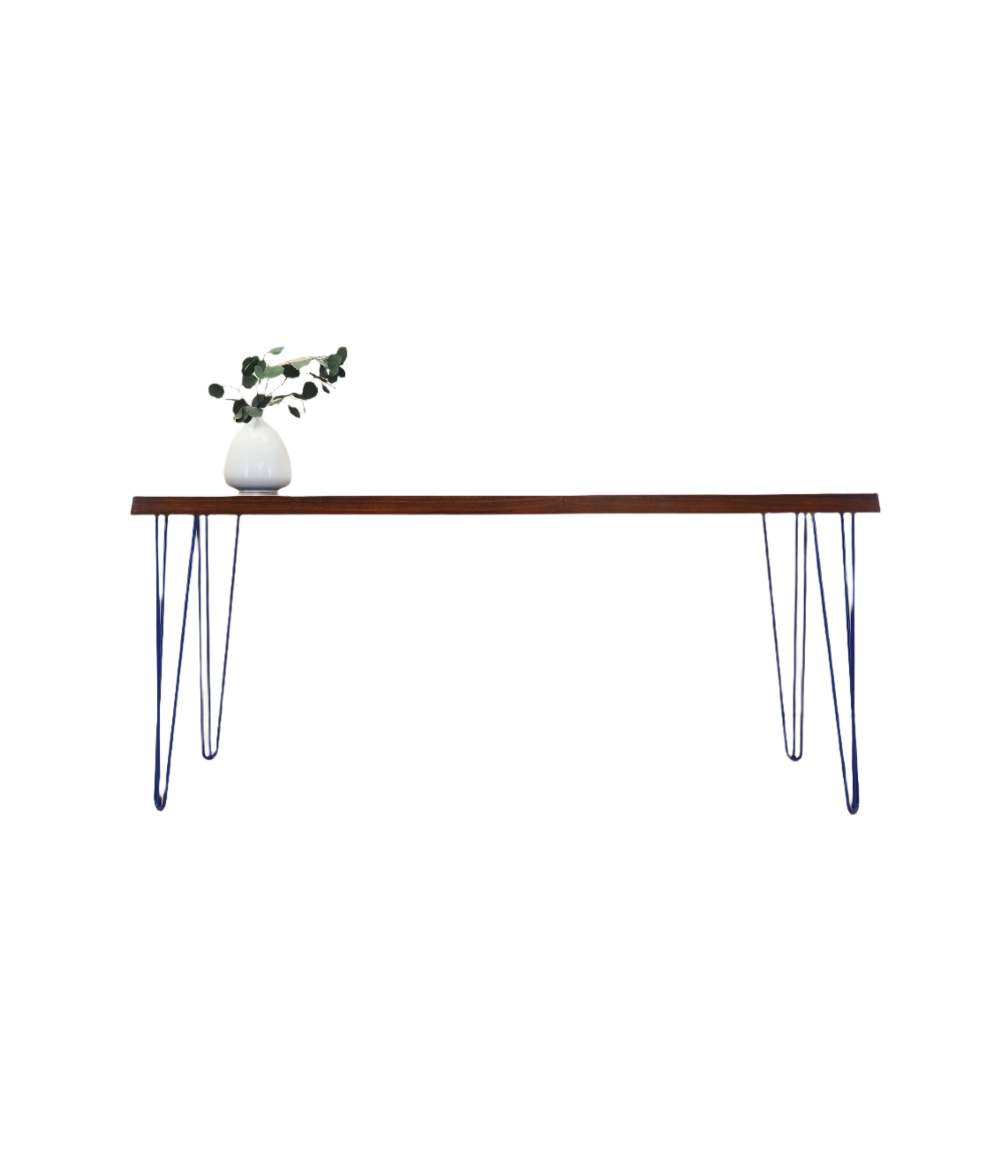Rosewood_desk_in_Danish_design_1970s_production_Denmark