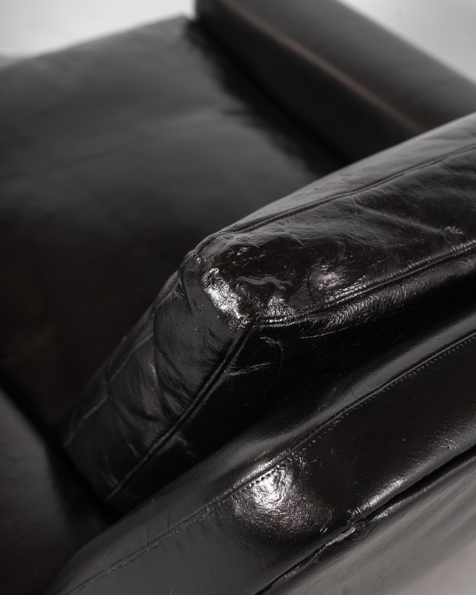 Scandinavian_Black_Leather_and_Teak_Armchair_Denmark_circa_1960