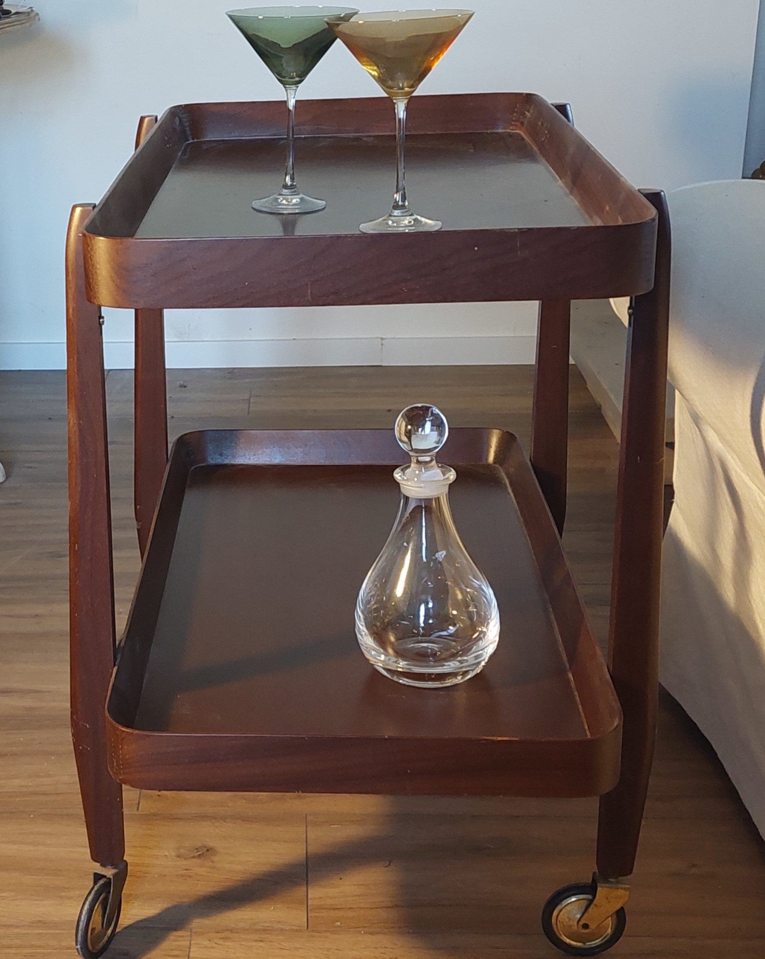 Scandinavian_Style_Mid_Century_Teak_Drinks_Trolley