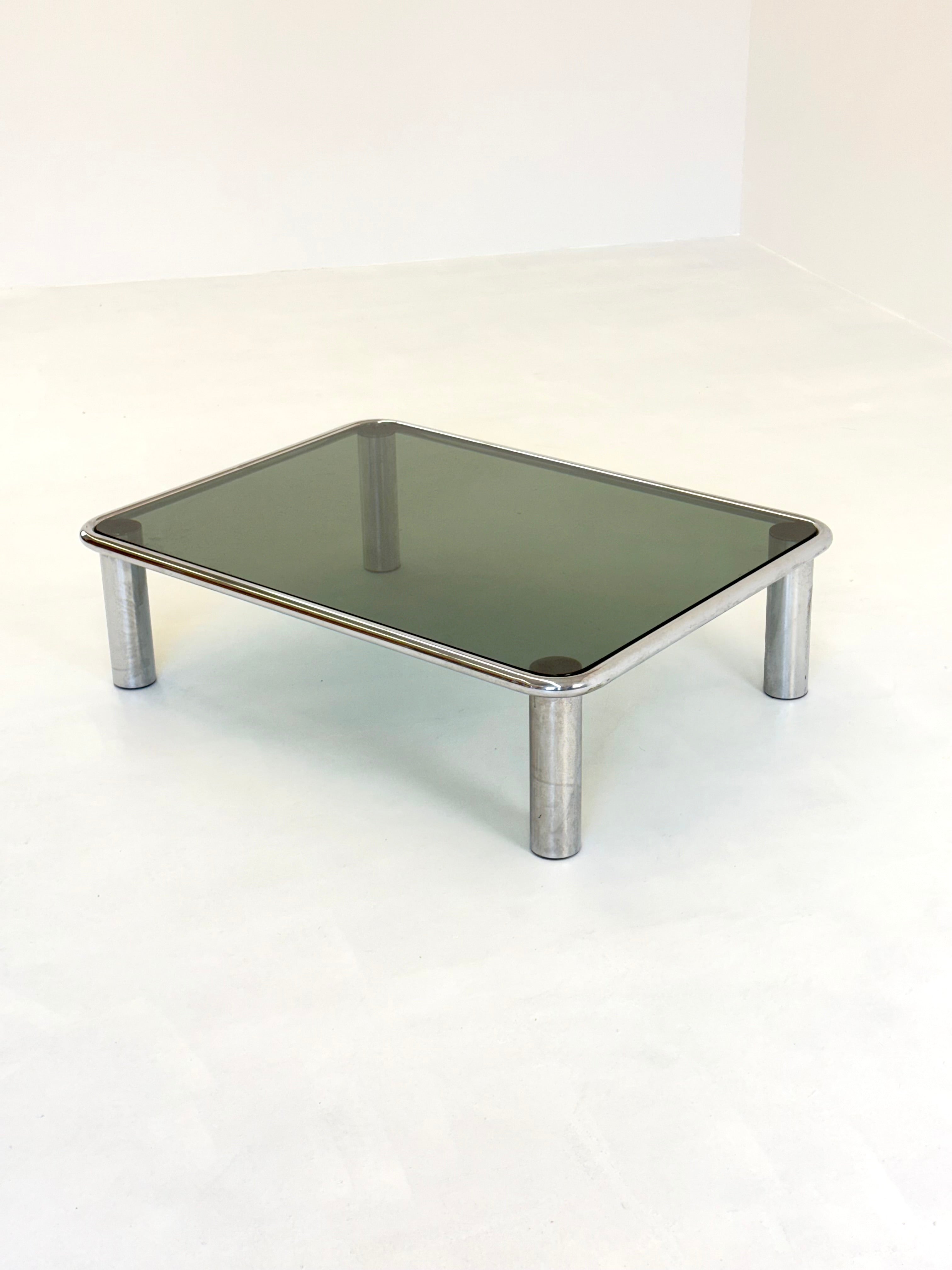 Sesann_coffee_table_by_Gianfranco_Frattini_for_Cassina