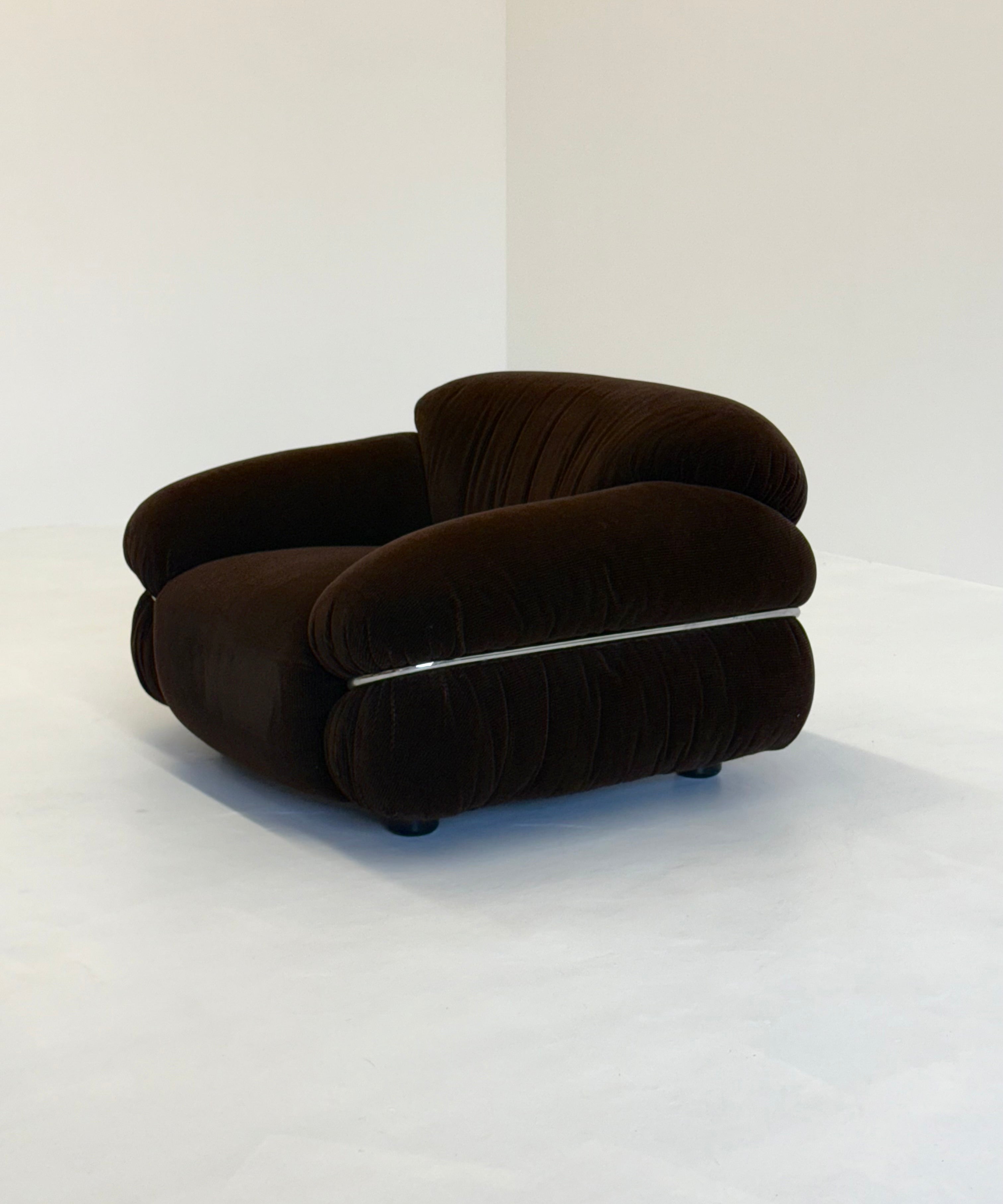Sesann_lounge_armchair_by_Gianfranco_Frattini_for_Cassina