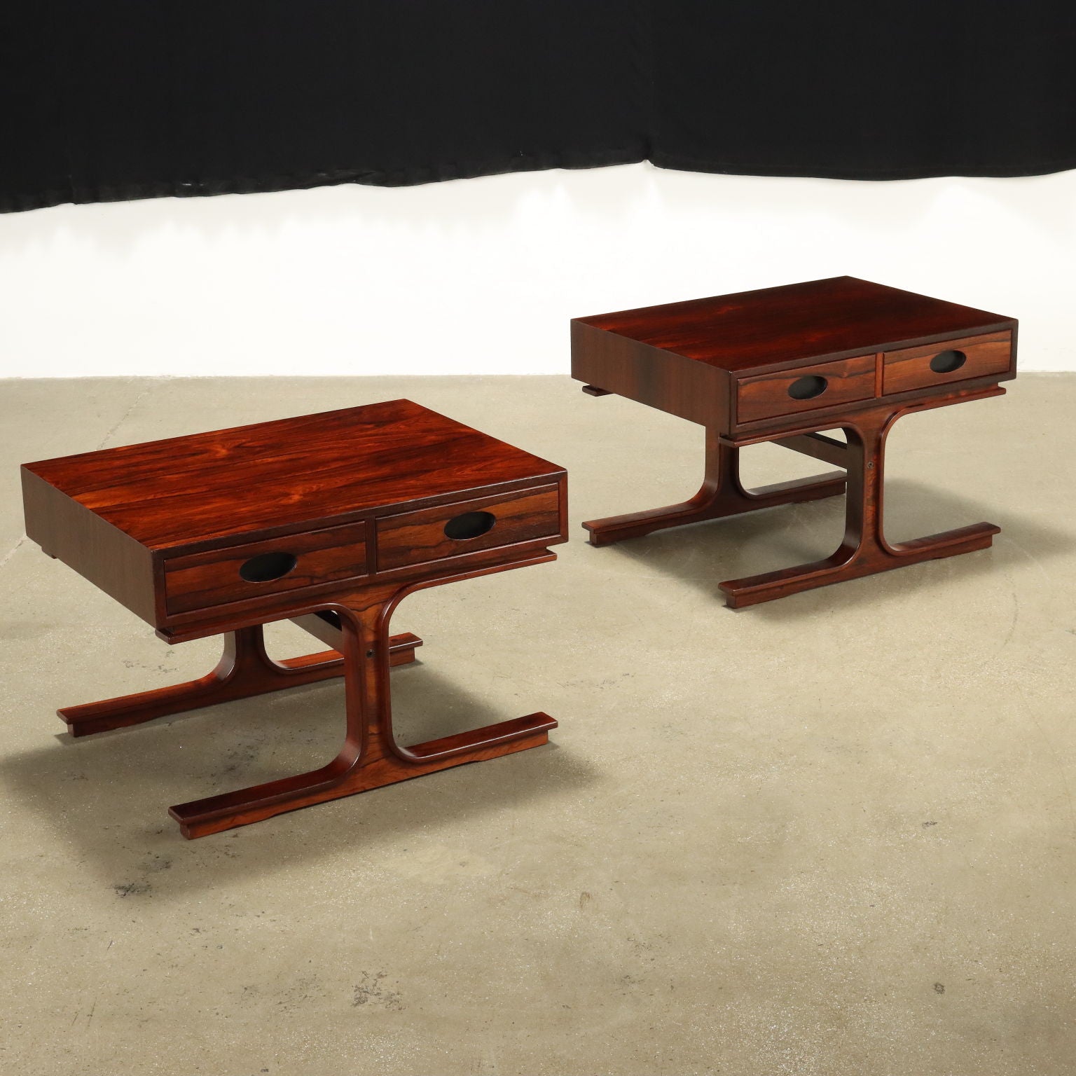 Set_of_2_Bernini_554_Bedside_Tables_by_Gianfranco_Frattini_1960s