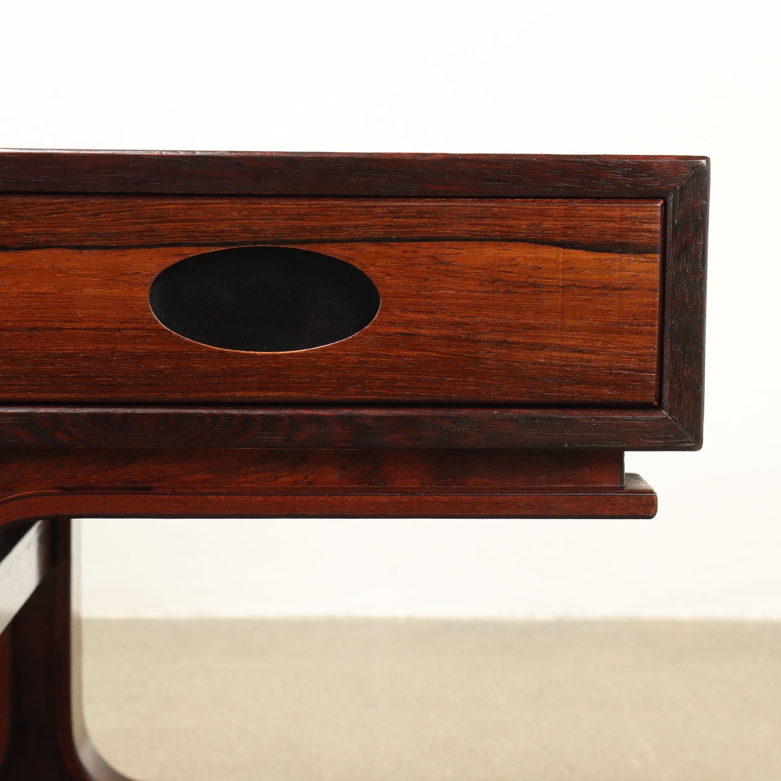 Set_of_2_Bernini_554_Bedside_Tables_by_Gianfranco_Frattini_1960s