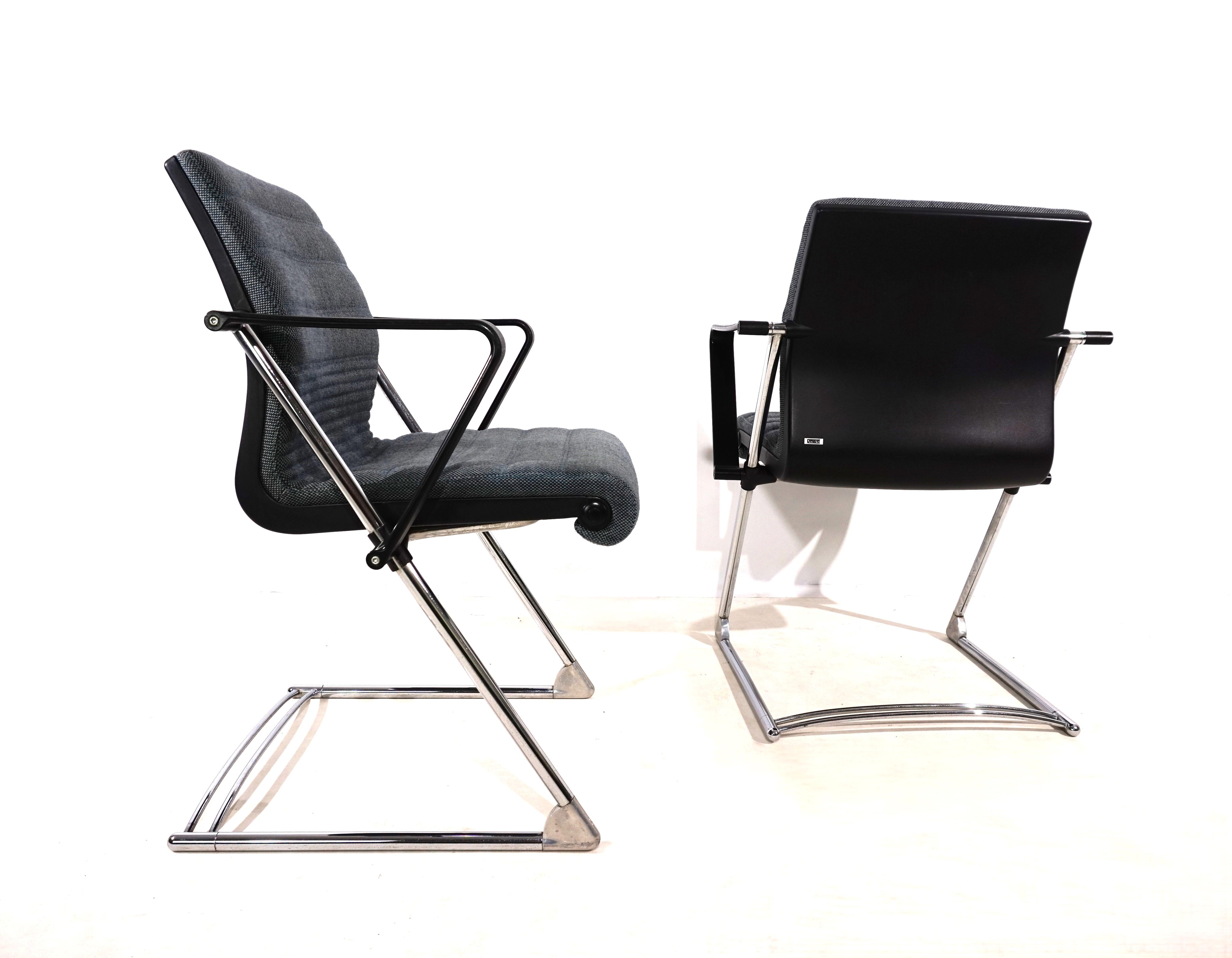 Set_of_2_Drabert_Z_conference_dining_room_chairs_by_Prof._Hans_Ullrich_Bitsch