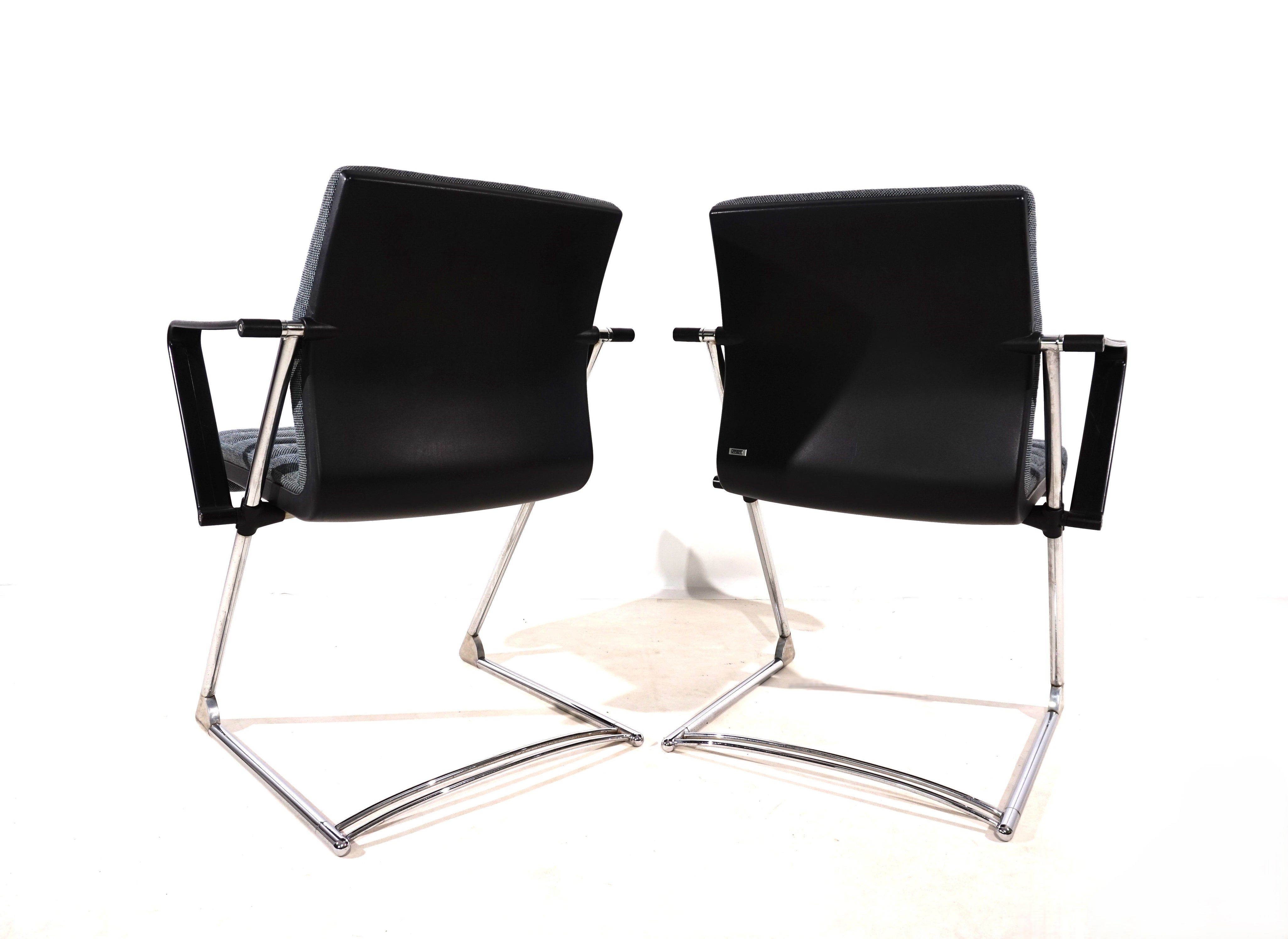 Set_of_2_Drabert_Z_conference_dining_room_chairs_by_Prof._Hans_Ullrich_Bitsch