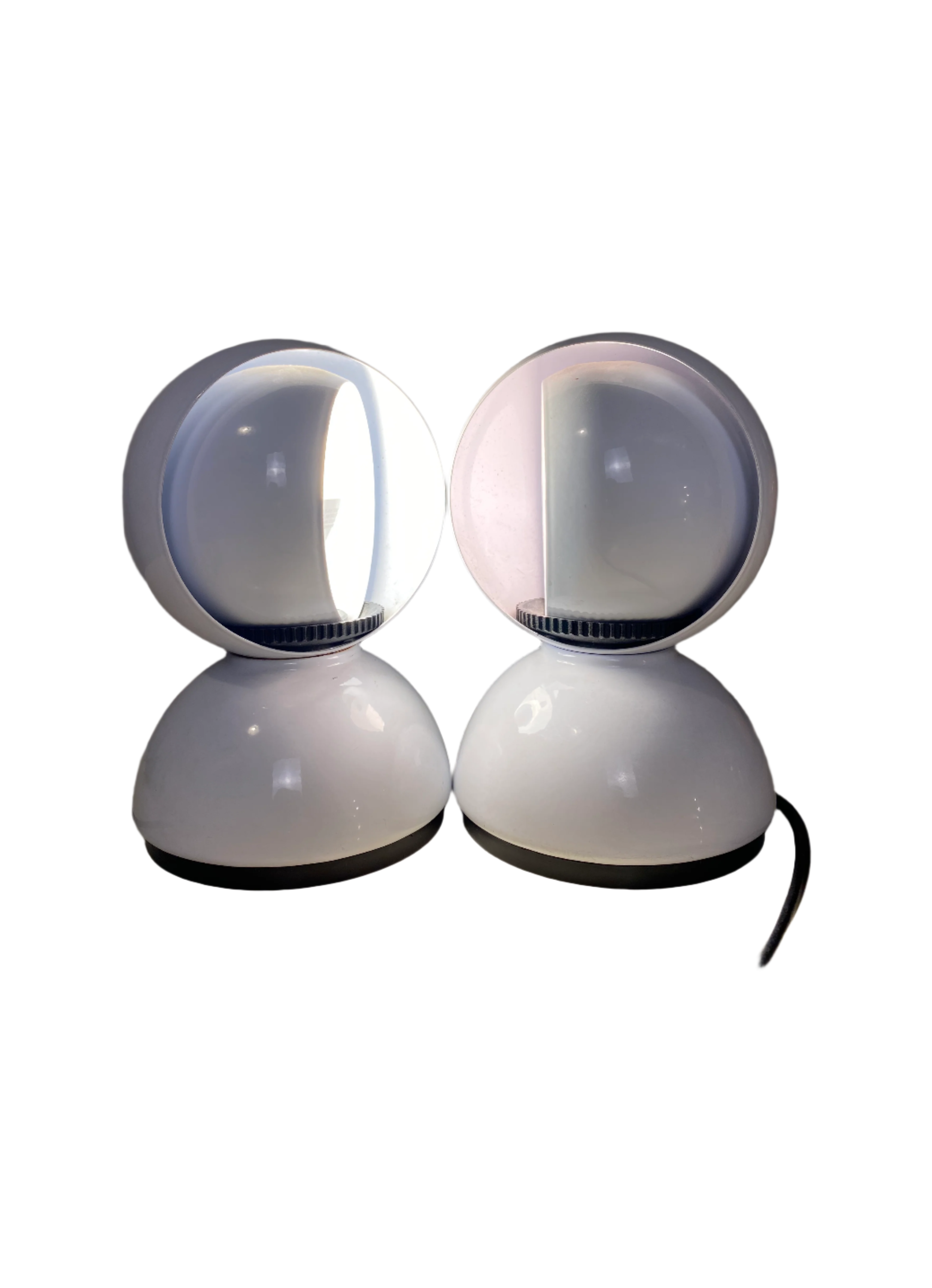 Set_of_2_Eclipse_Table_Lamps_by_Vico_Magistretti