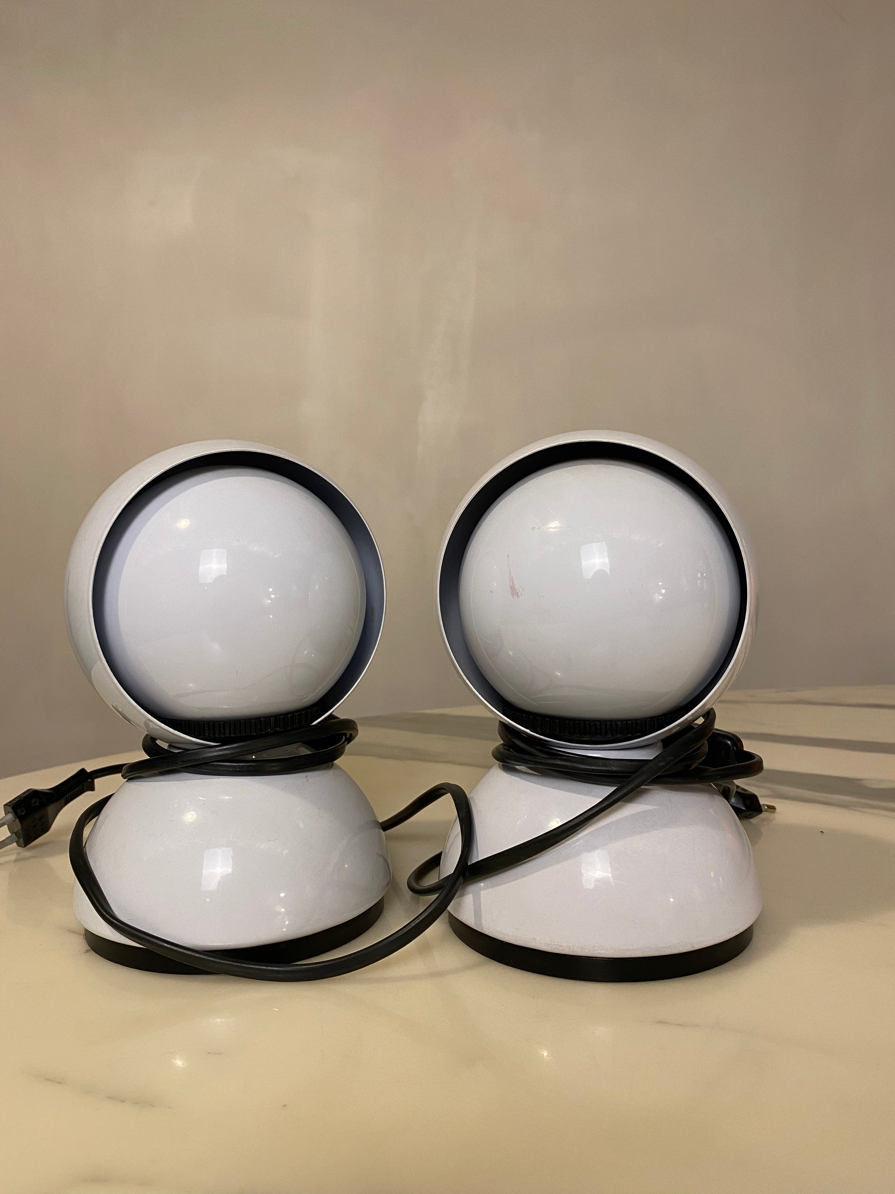 Set_of_2_Eclipse_Table_Lamps_by_Vico_Magistretti